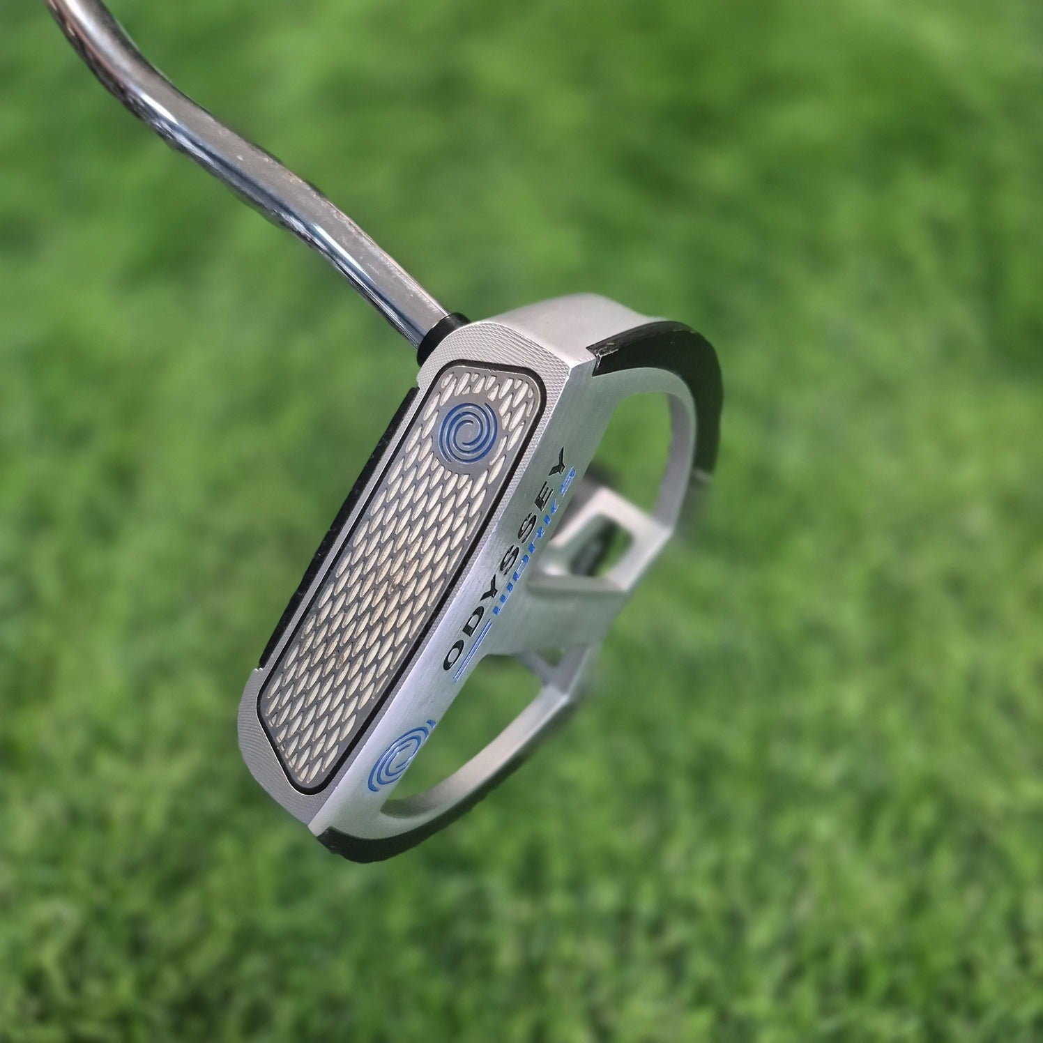 Odyssey Putter / VERSA 2BALL FANG / 34"
