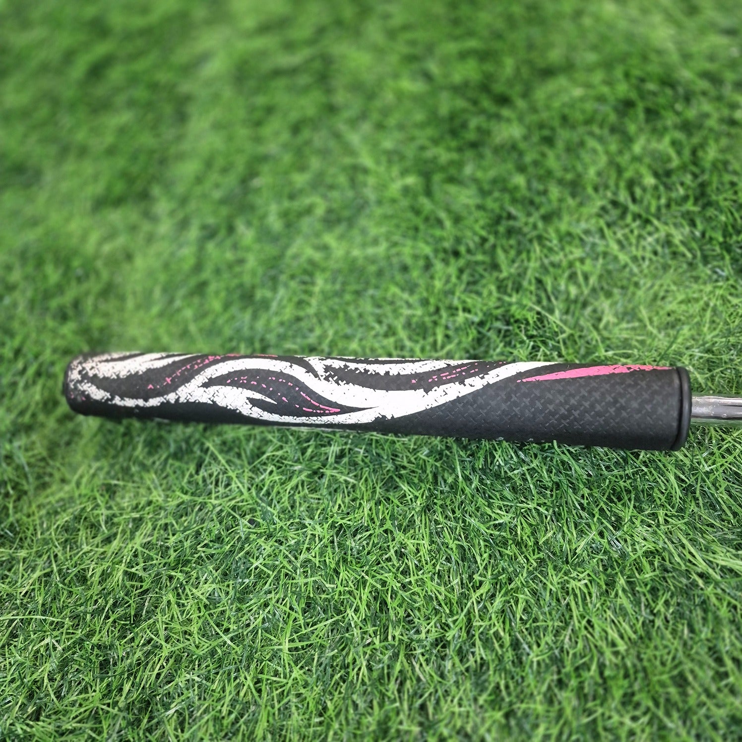 Odyssey Putter /  White Ice #7 / 34"