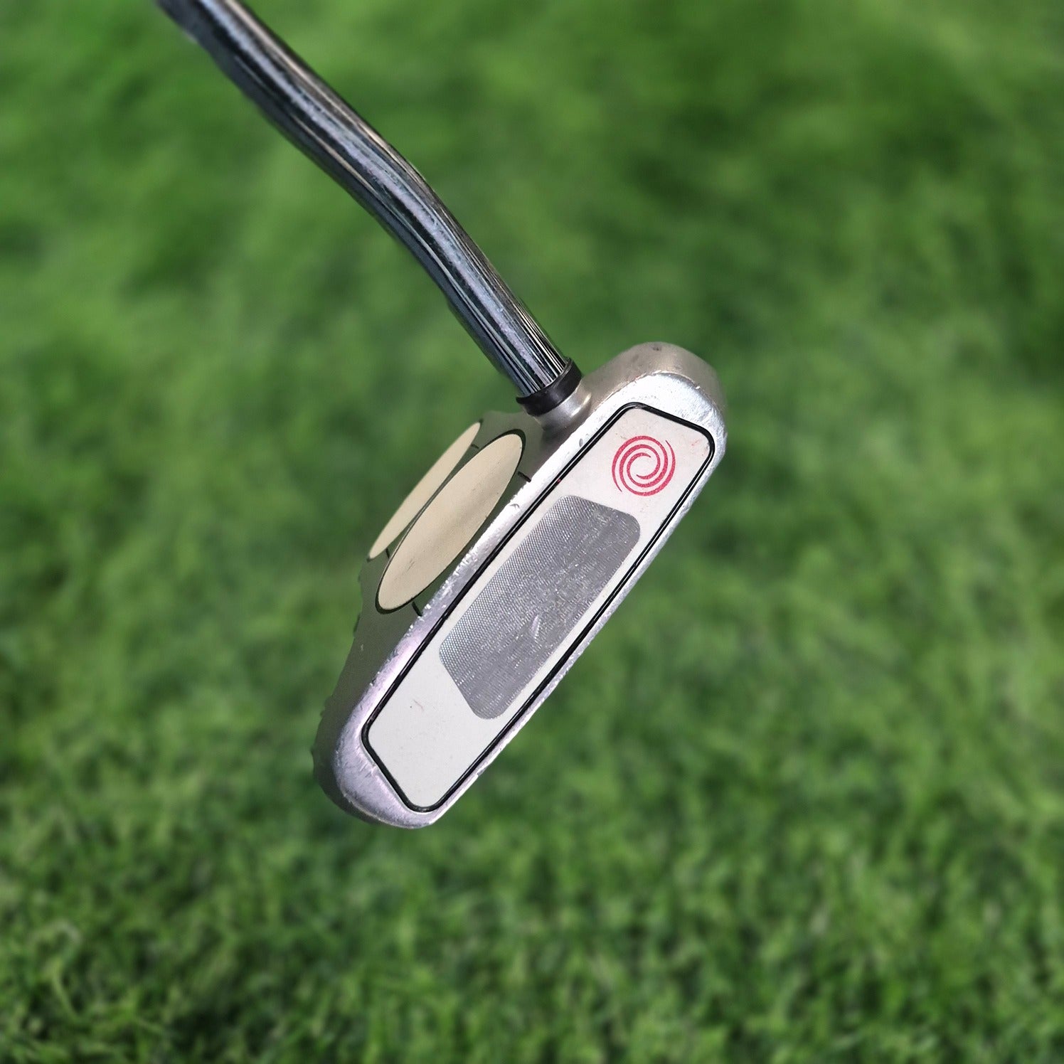 Odyssey Putter /  White Steel 2-Ball / 33"