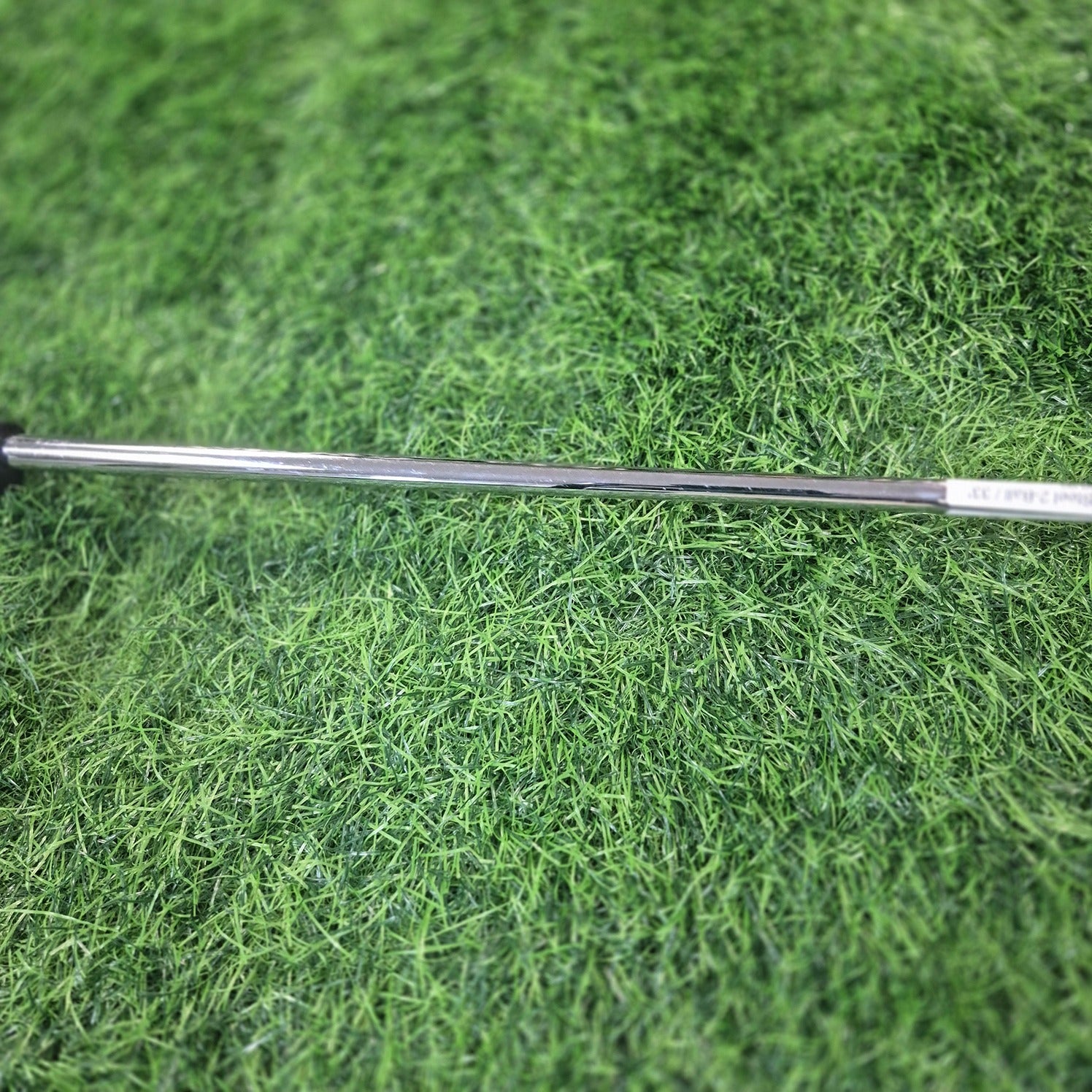 Odyssey Putter /  White Steel 2-Ball / 33"