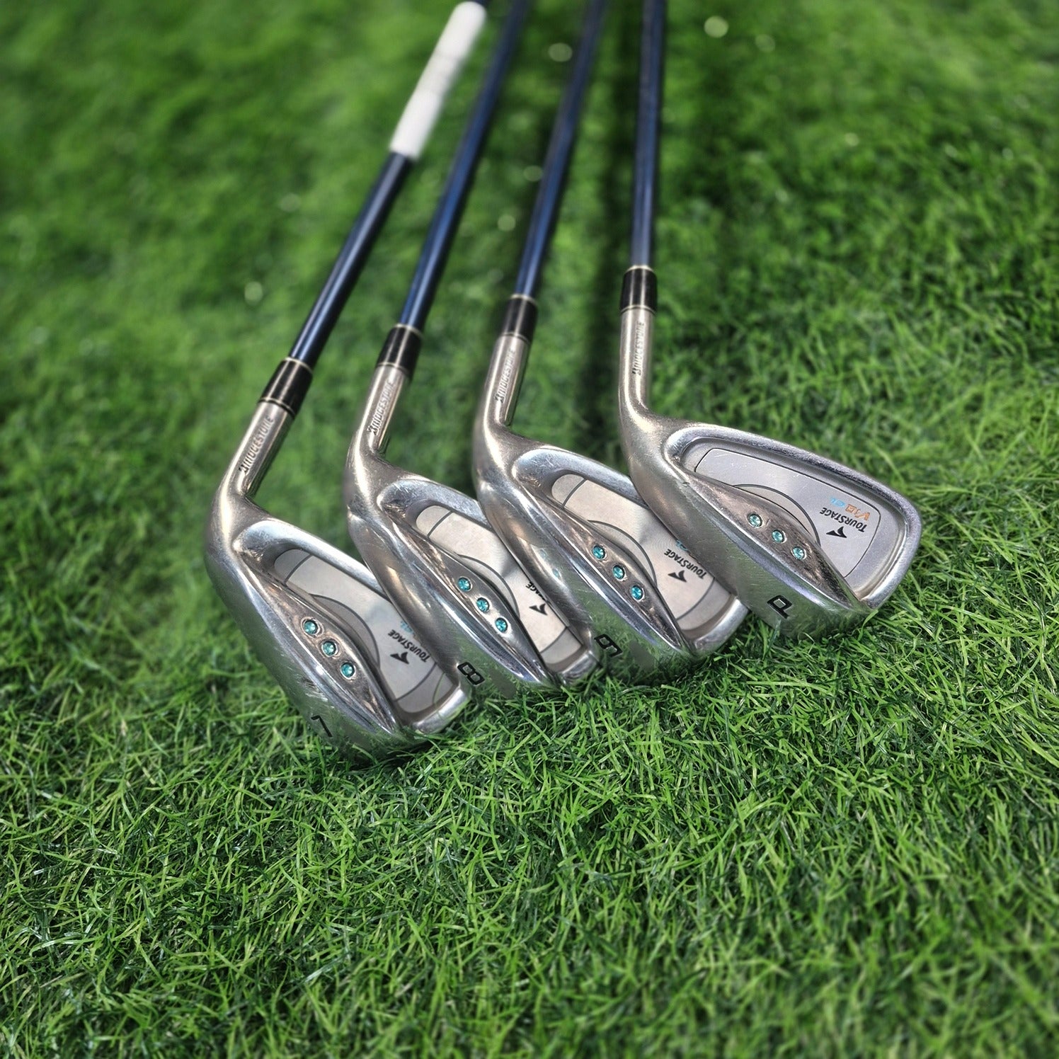 Bridgestone Iron Set / Vi CL / 4pcs / Women