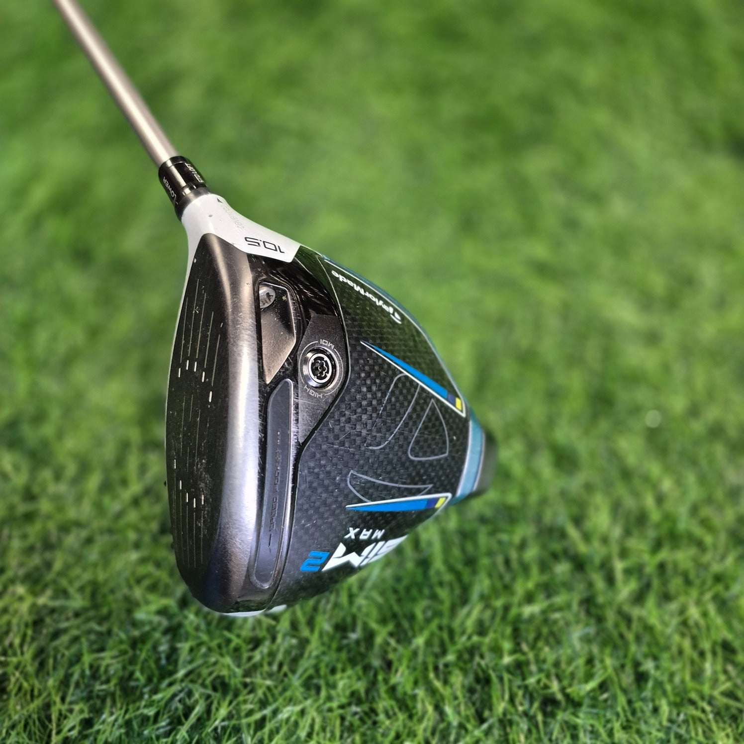 TaylorMade Driver / SIM2 Max / 10.5 / R