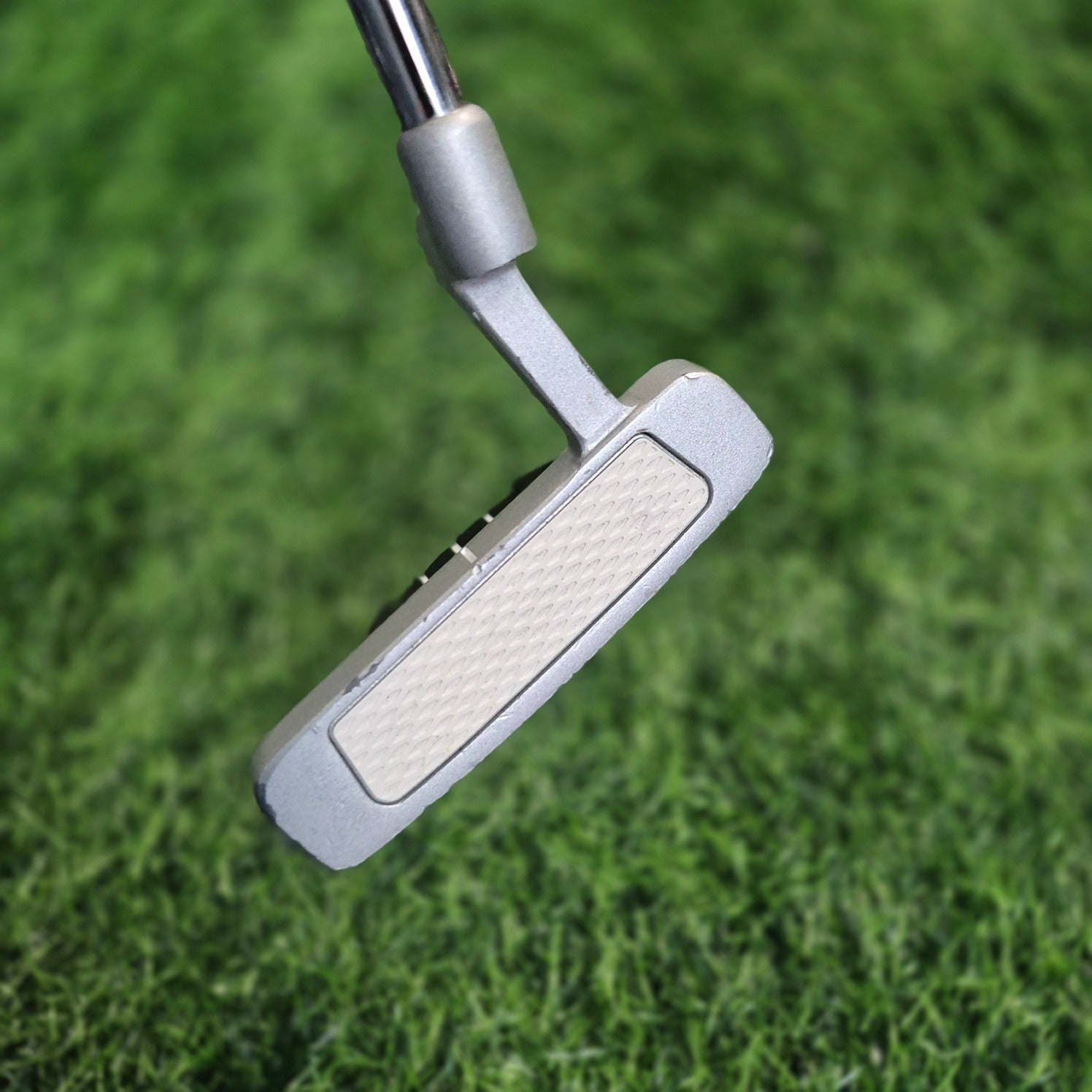 Wilson Putter / PROSTAFF SHIELD / Women / 32"