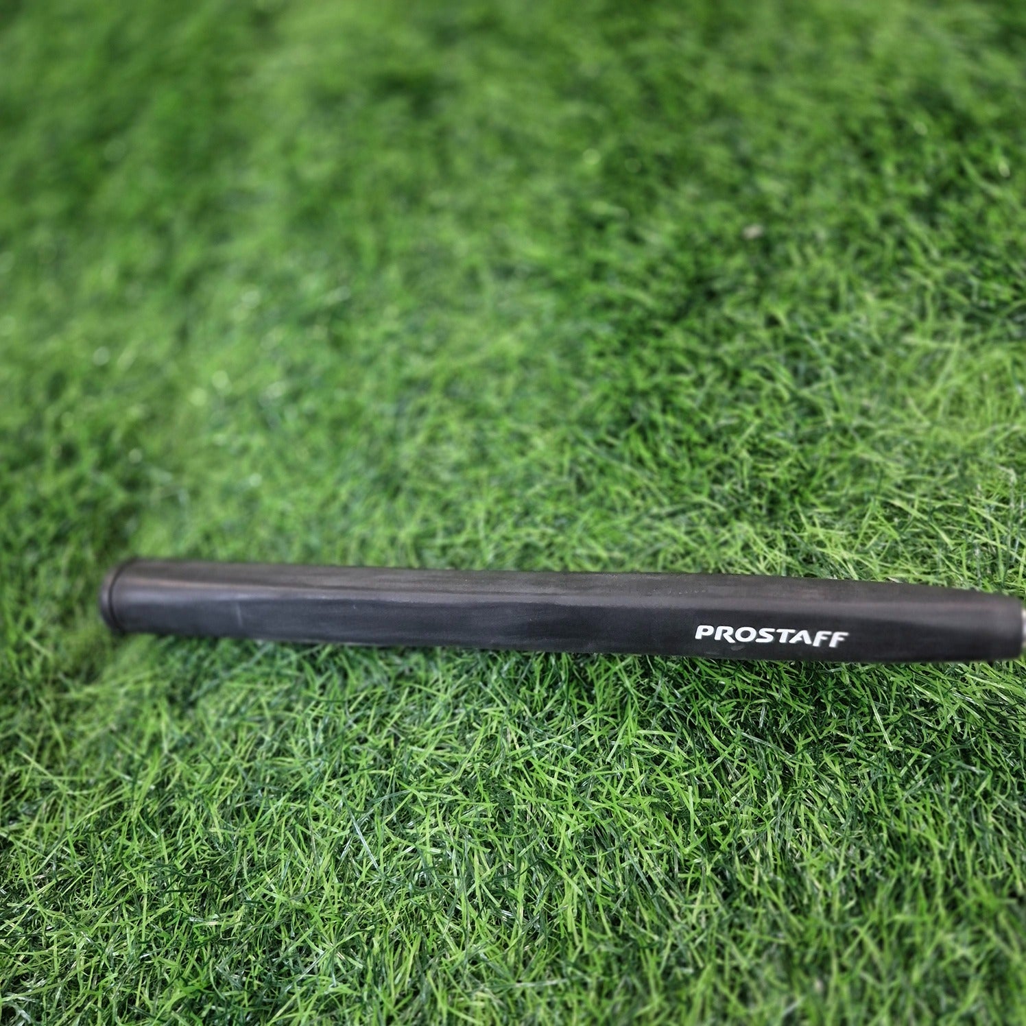 Wilson Putter / PROSTAFF SHIELD / Women / 32"