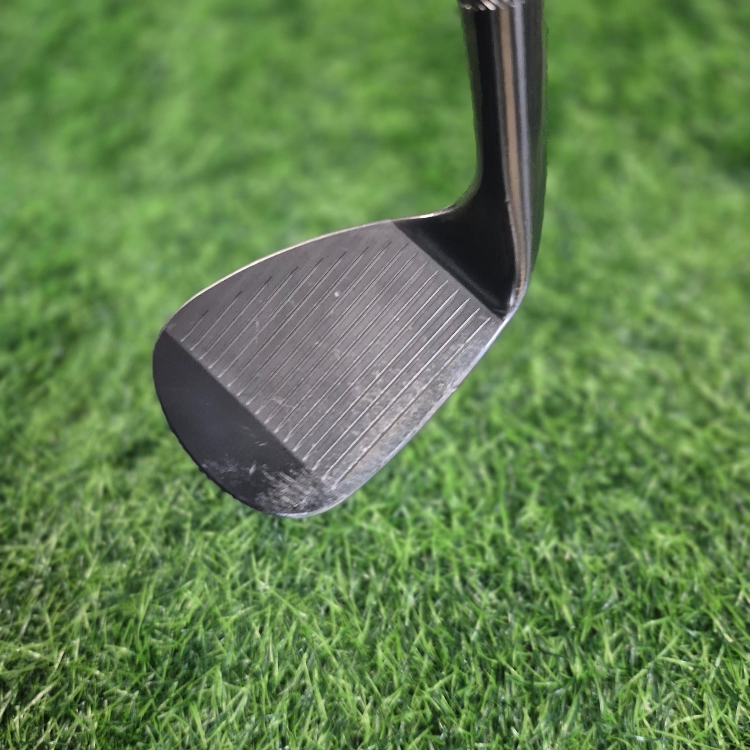 Titleist Wedge / Vokey SM6 M Grind / 56.0