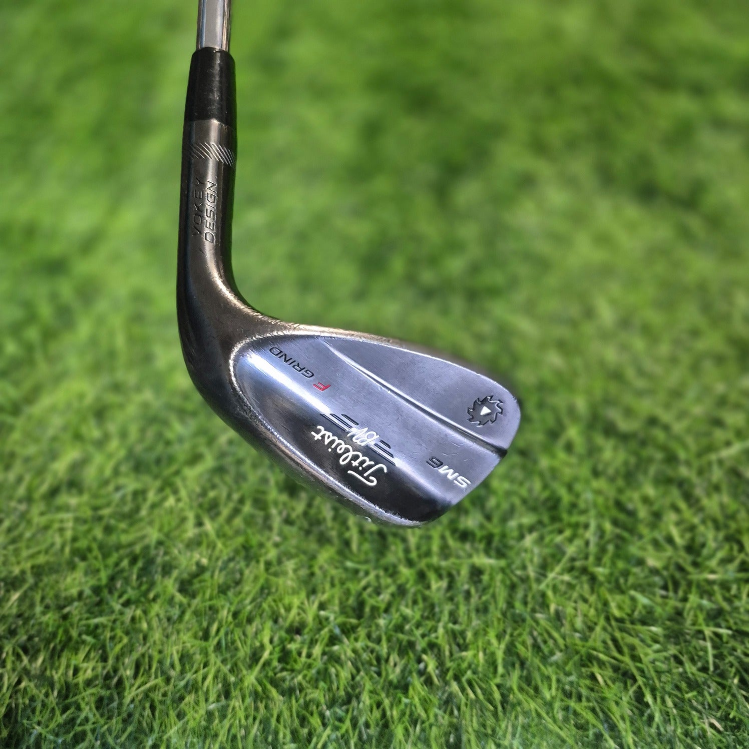 Titleist Wedge / Vokey SM6 F Grind / 52.0 / S