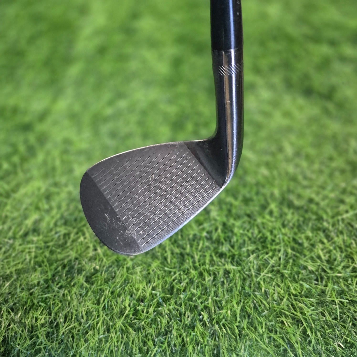 Titleist Wedge / Vokey SM6 F Grind / 52.0 / S