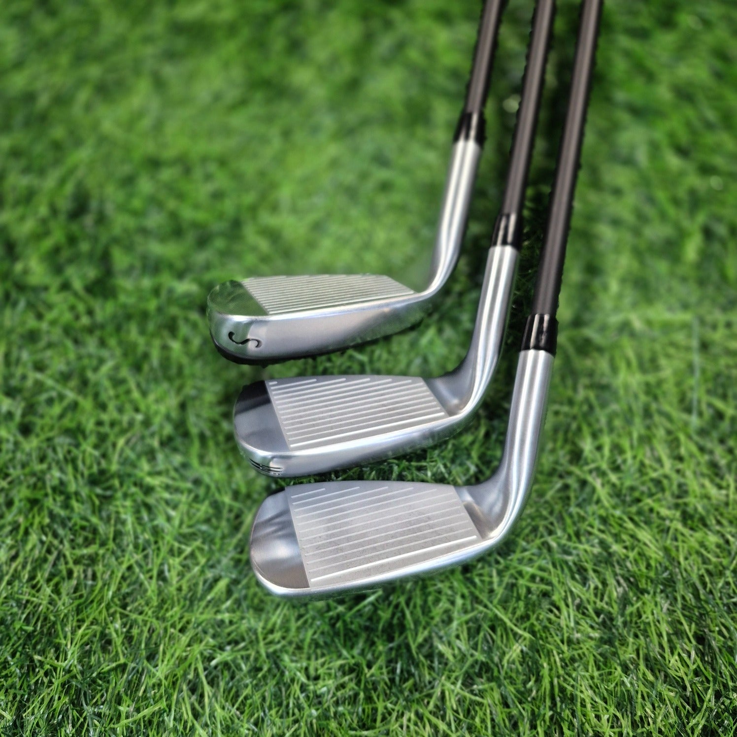 PXG Iron Set / 0211 Z Hybrid Irons / 6pcs / R (Like New)