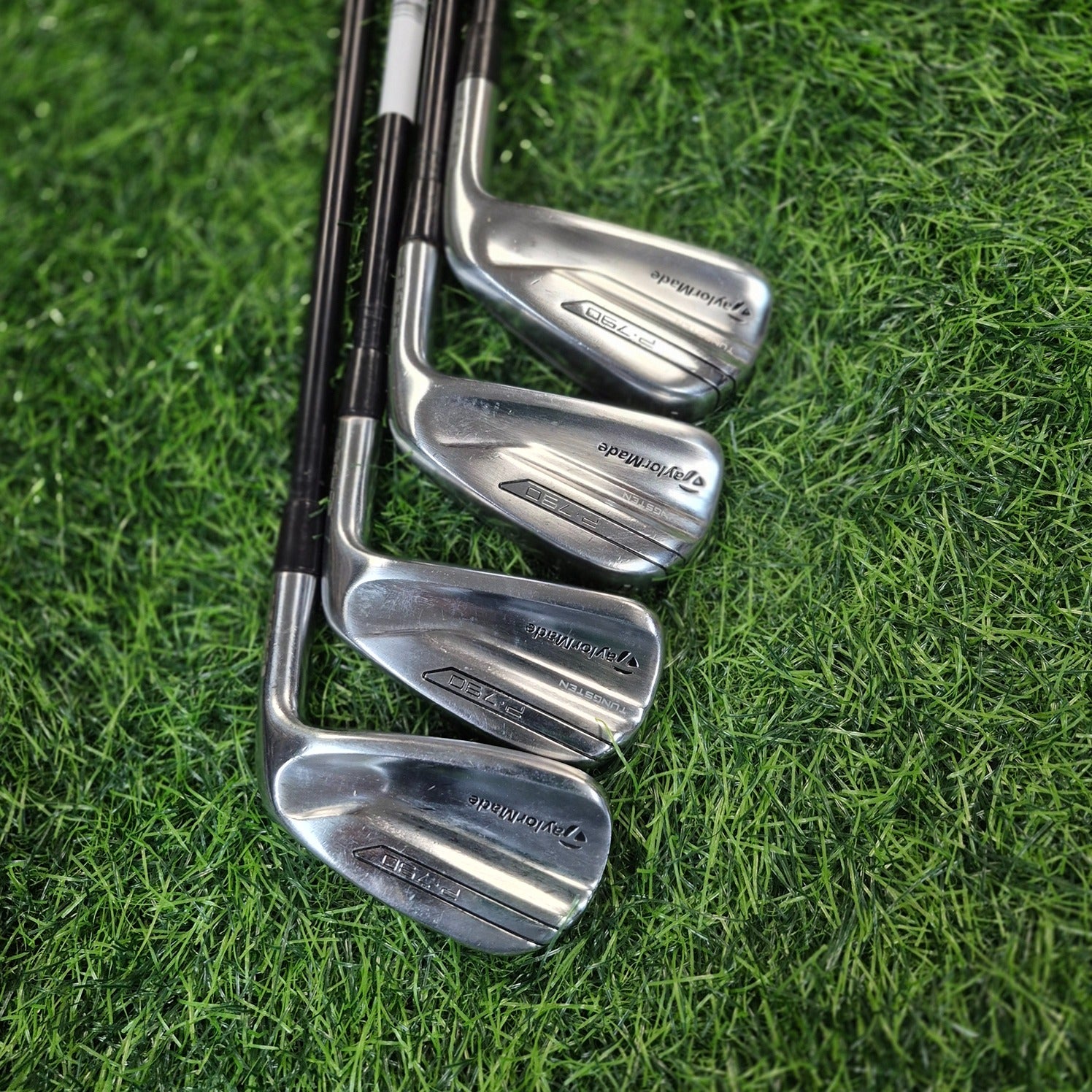 TaylorMade Iron Set / P790 / 7pcs/ X