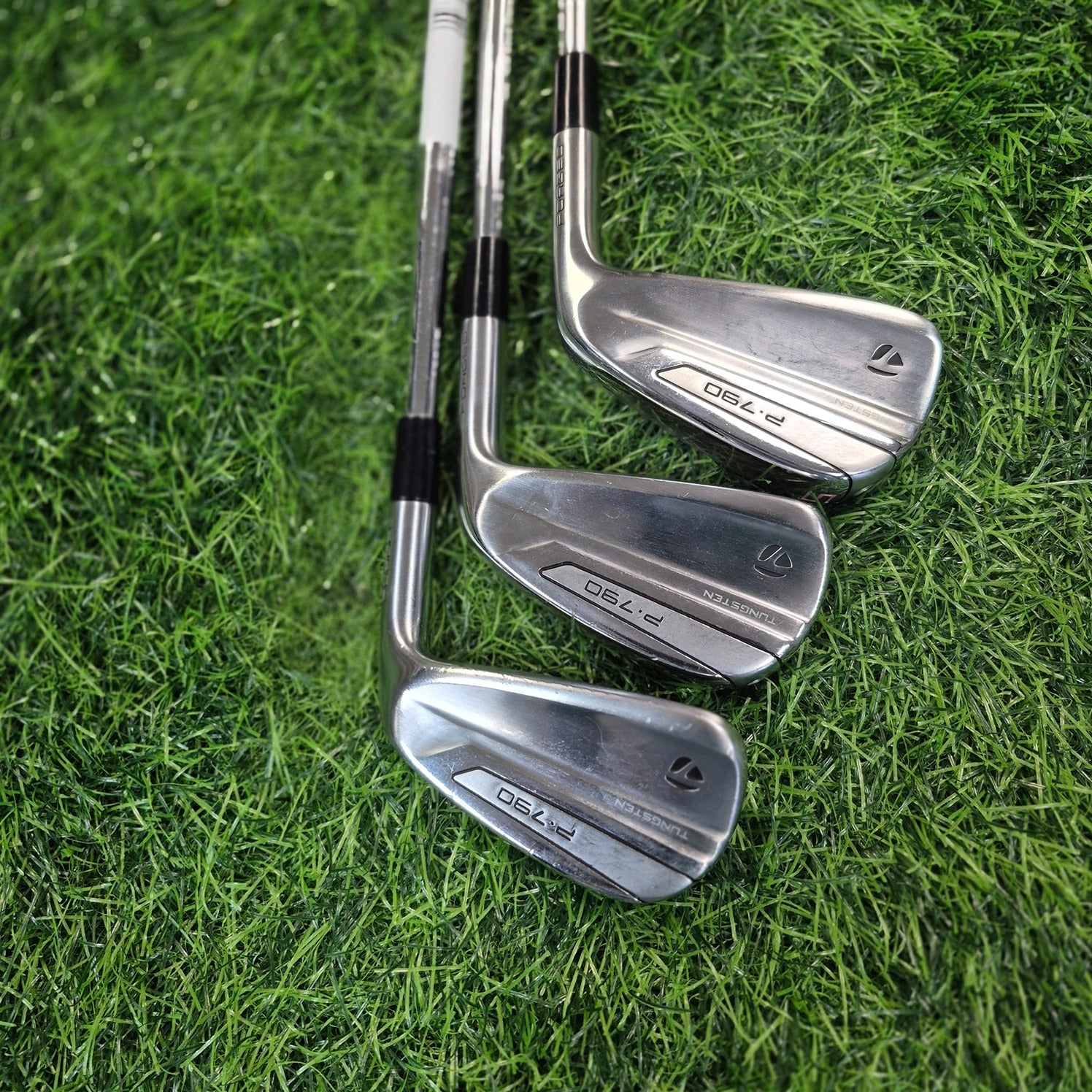 TaylorMade Iron Set / P790 / 6pcs / S