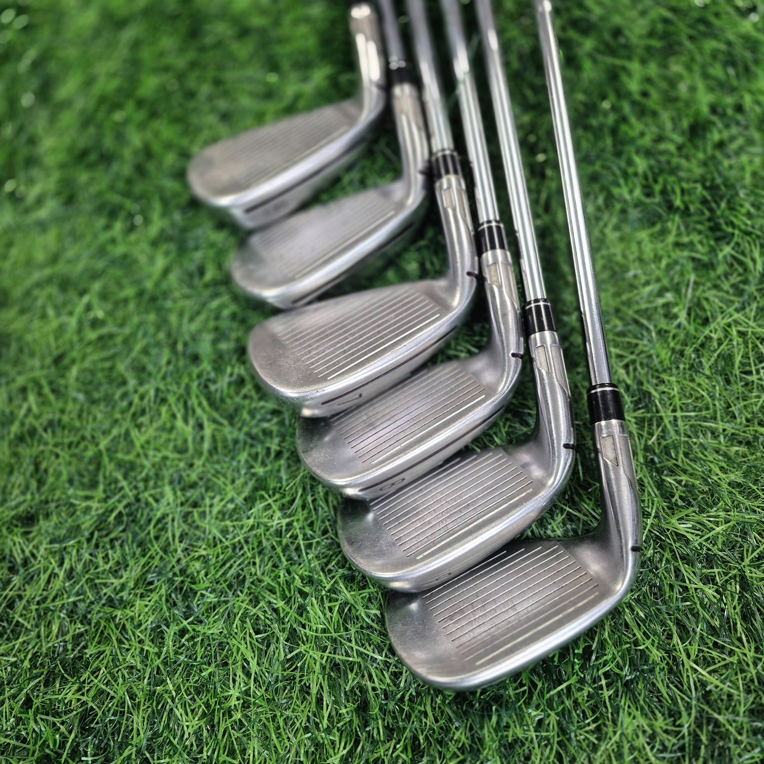 TaylorMade Iron Set / SIM2 MAX OS / 6pcs / R