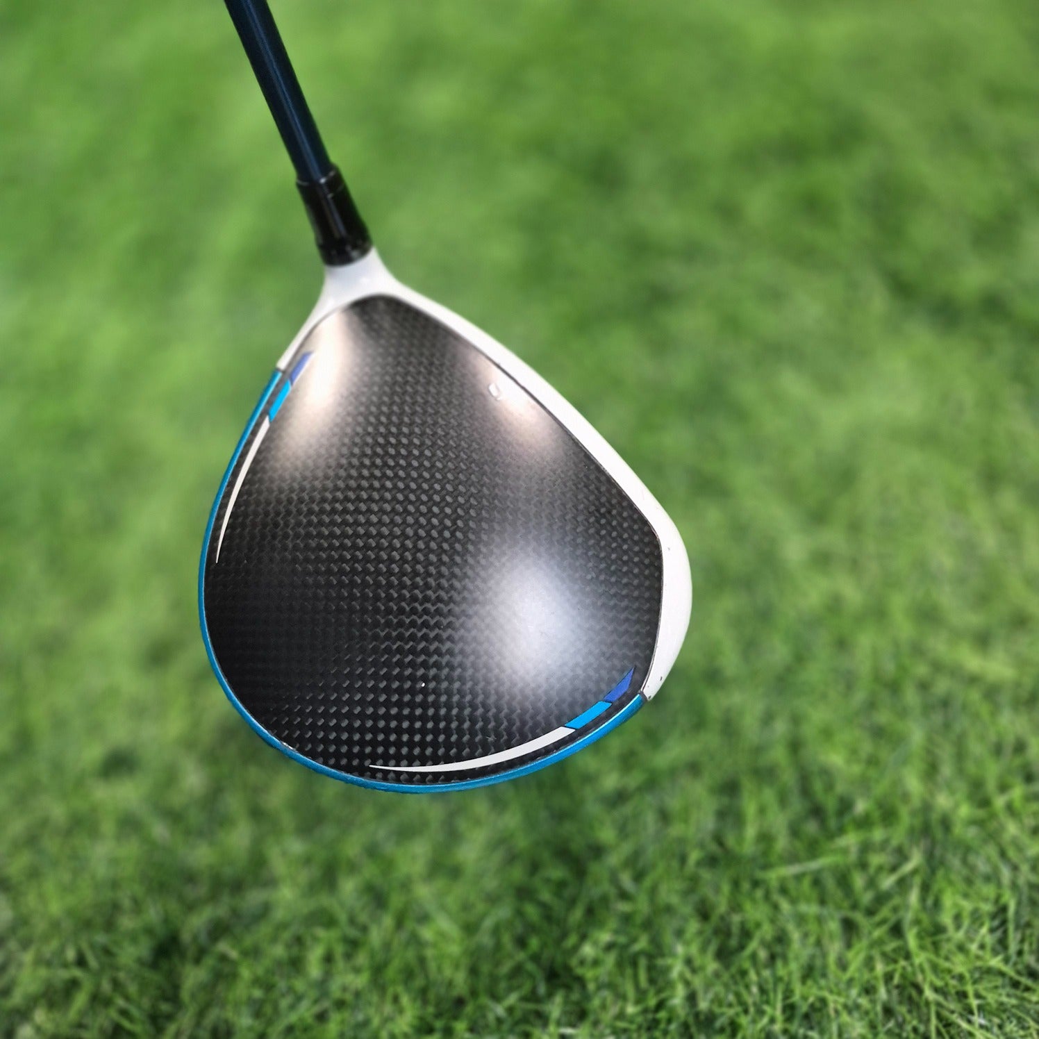 TaylorMade Driver / SIM2 Max-D / 10.5 / R