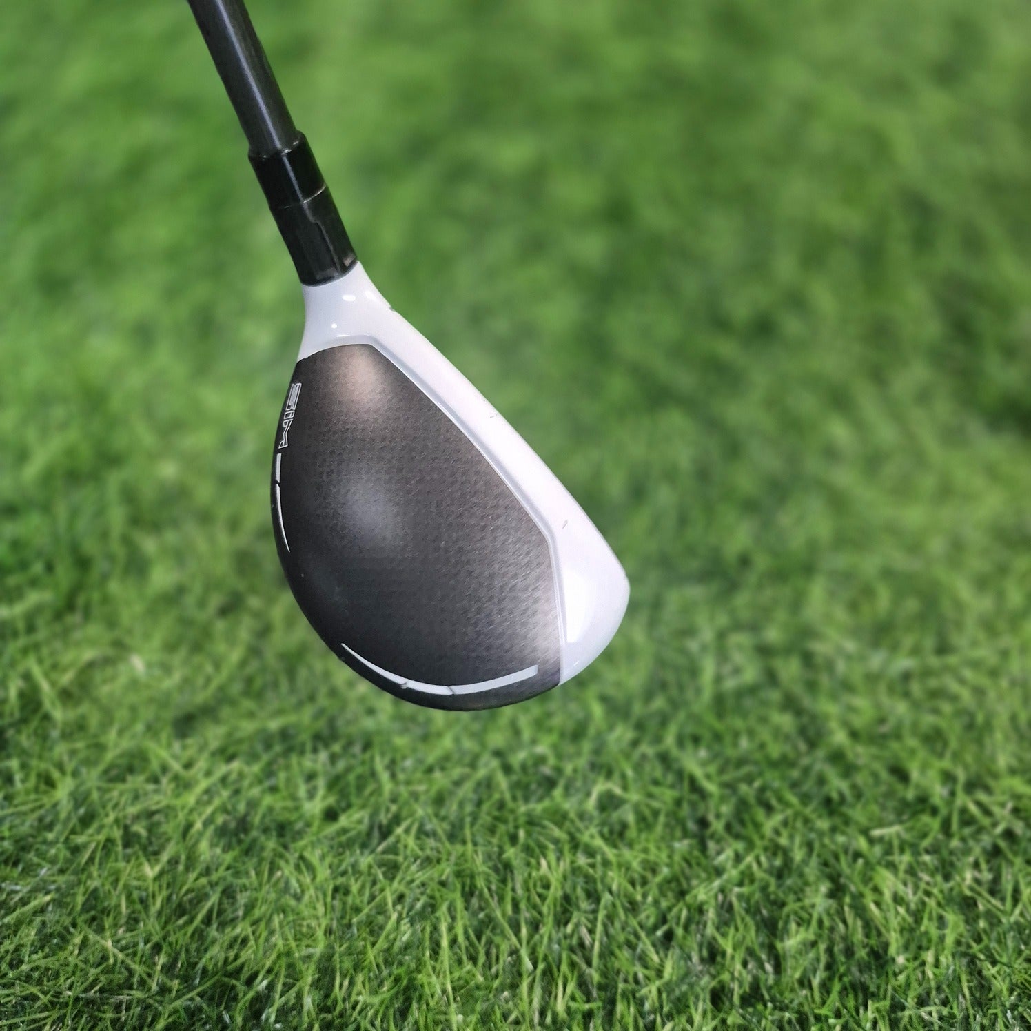 TaylorMade Hybrid / SIM Max Rescue / 4H(22.0) / R