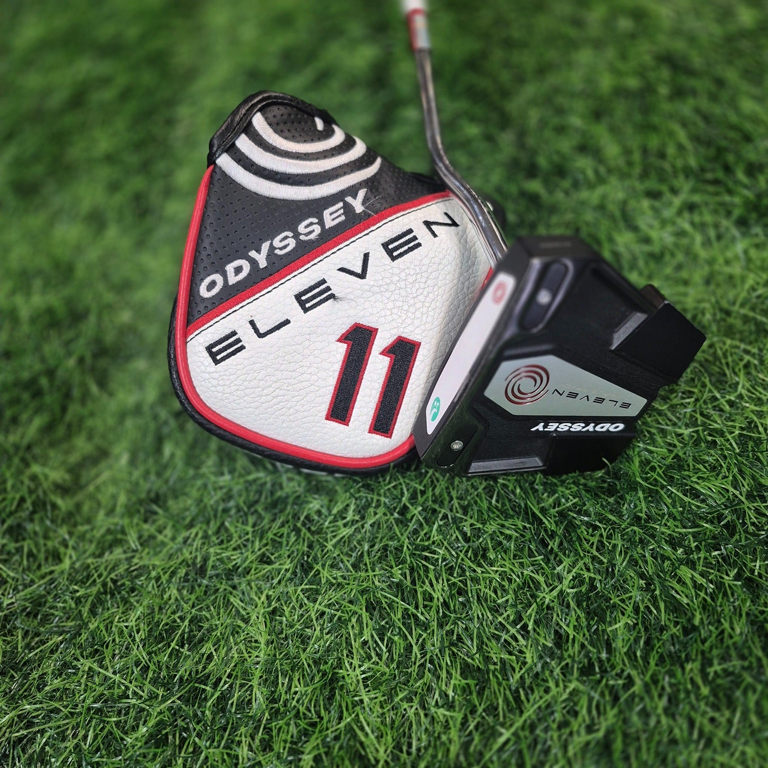 Odyssey Putter / Eleven Triple Track DB / 34"