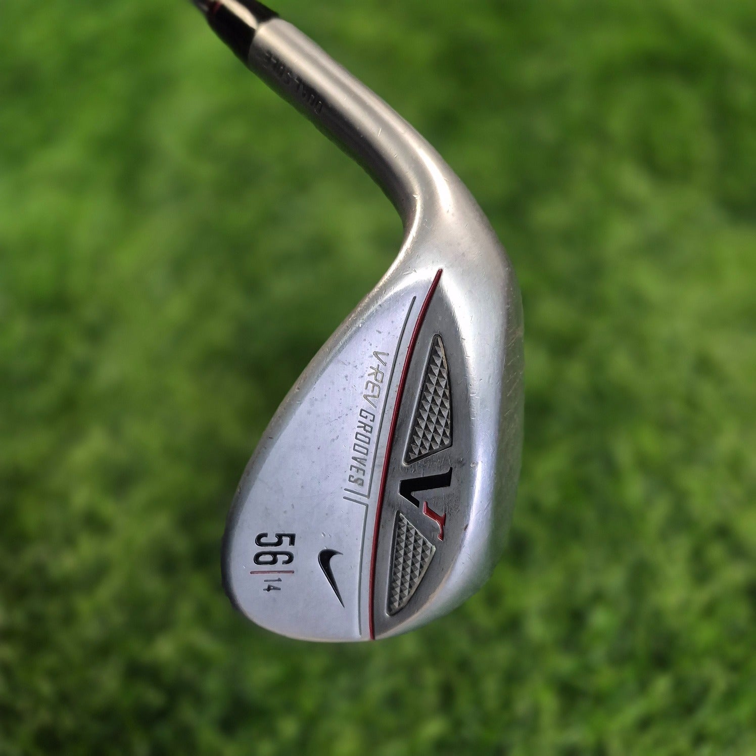 Nike Wedge / Victory Red V-Rev / 56.0 / Lefty