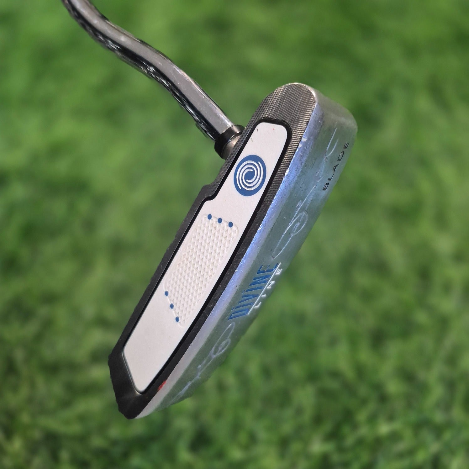 Odyssey Putter / Divine Line Blade / 32" / Women