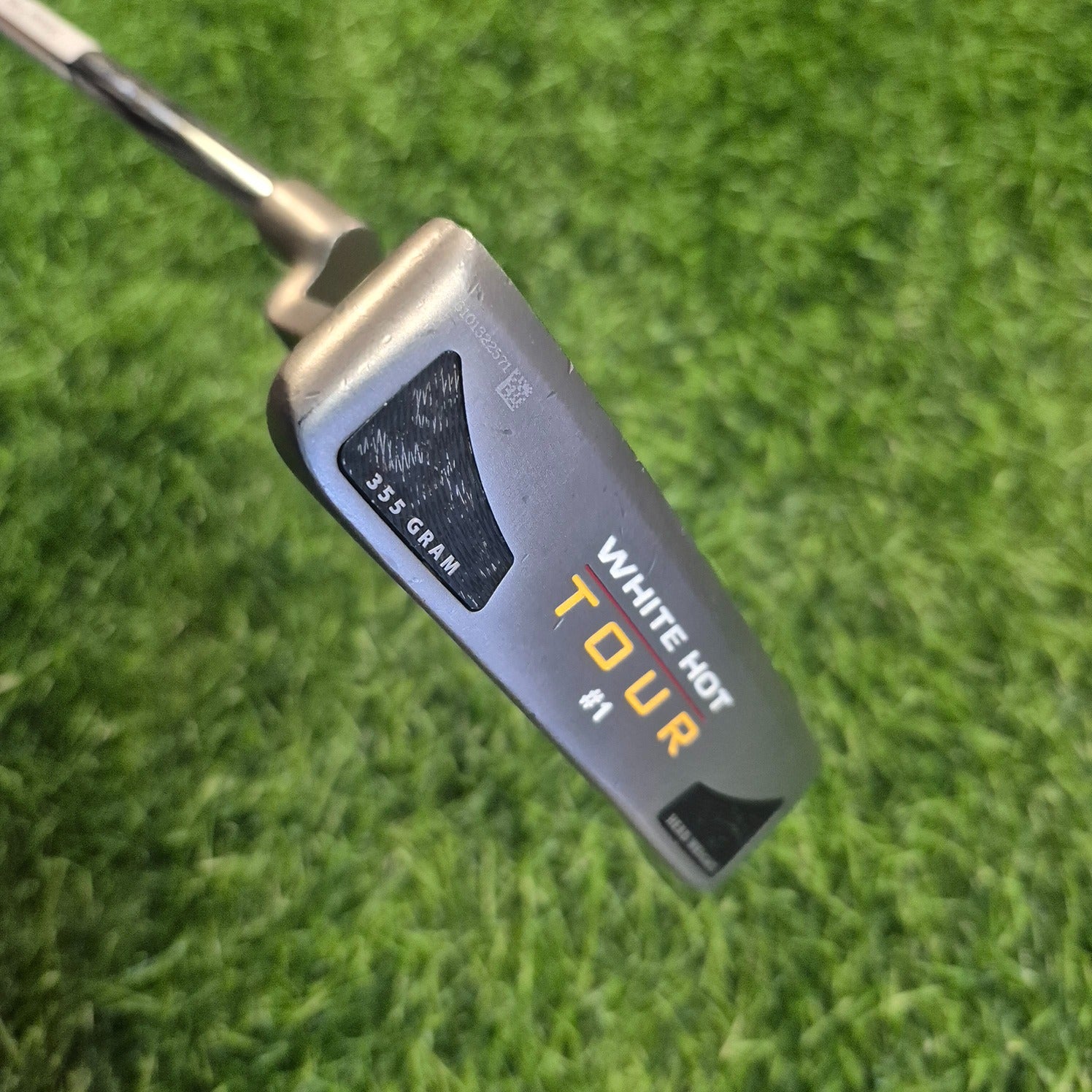 Odyssey Putter / White Hot Tour #1 / 34" / Lefty