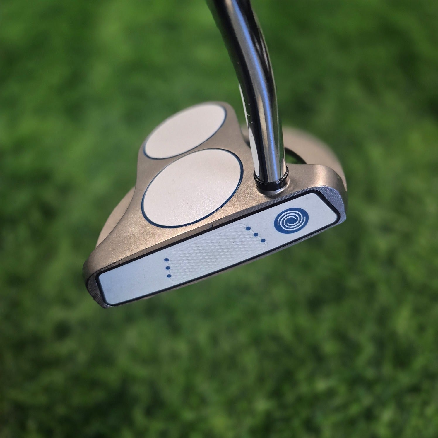 Odyssey Putter / Divine Line 2 Ball / 32" / Women