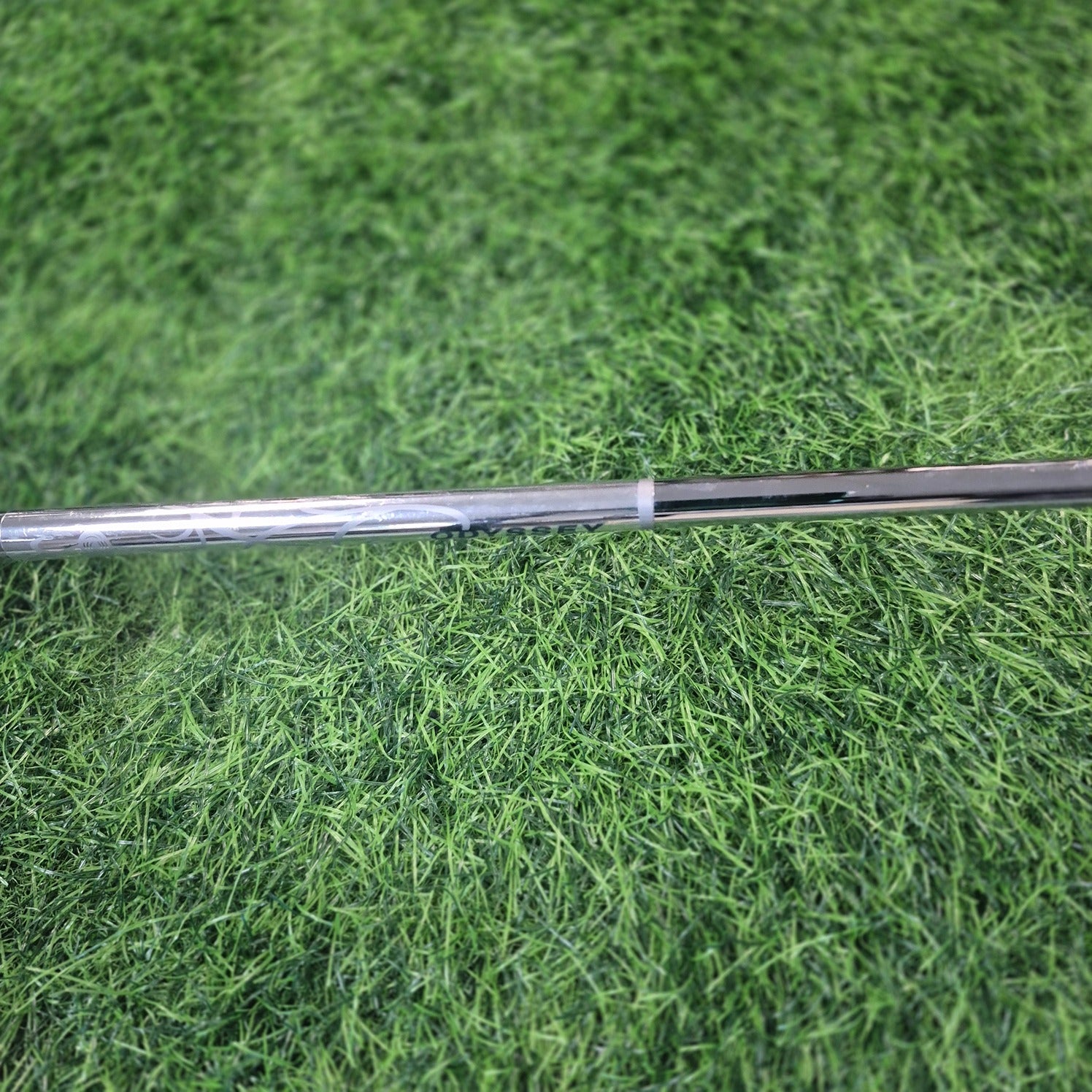 Odyssey Putter / Divine Line 2 Ball / 32" / Women