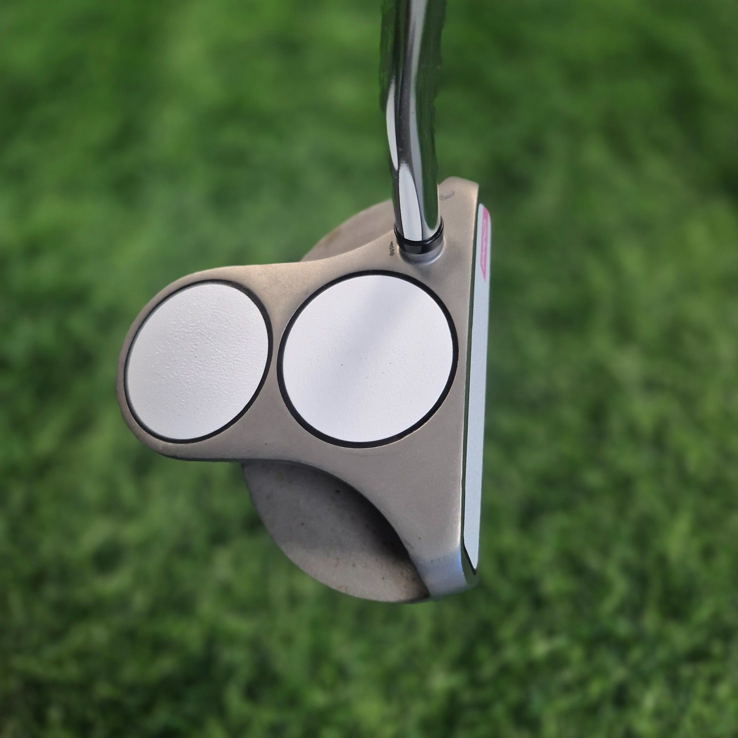 Odyssey Putter / White Hot Pro 2 Ball / 32" / Women