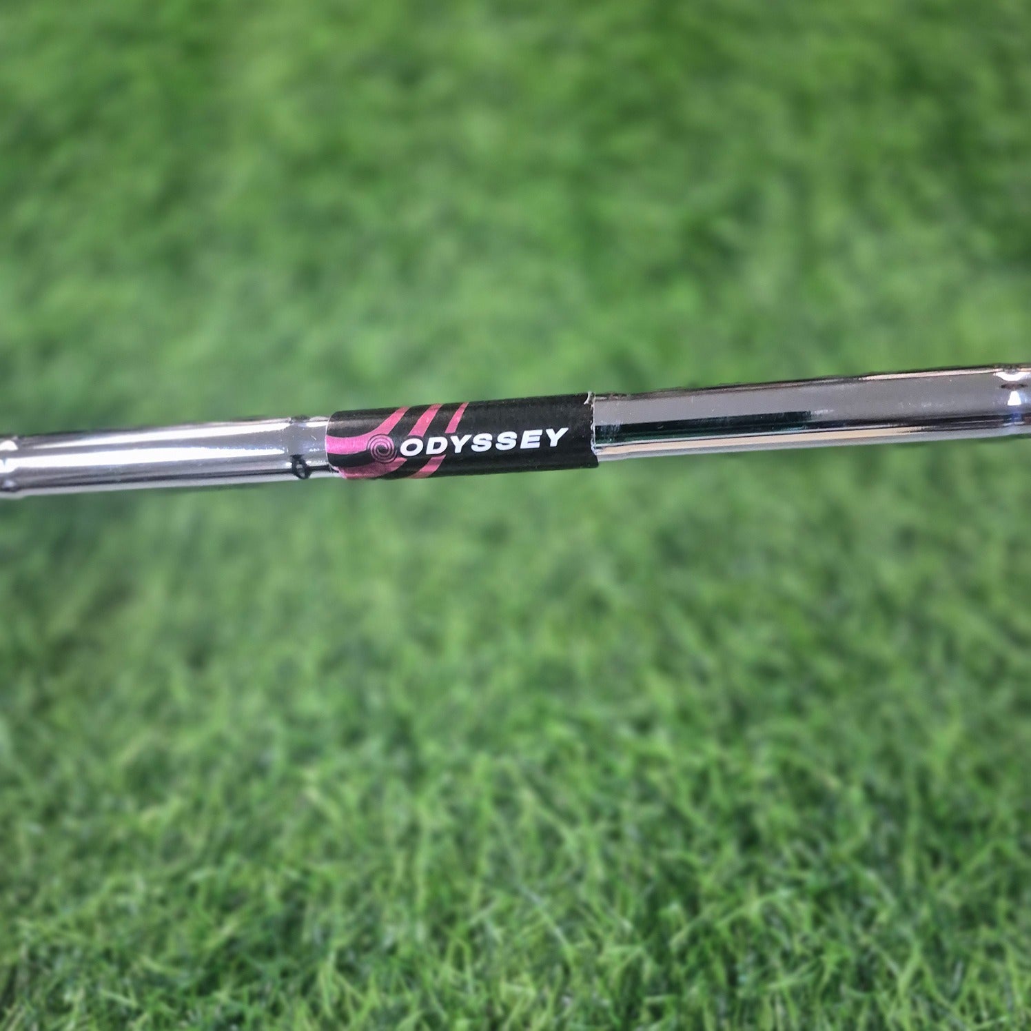 Odyssey Putter / White Hot Pro 2 Ball / 32" / Women