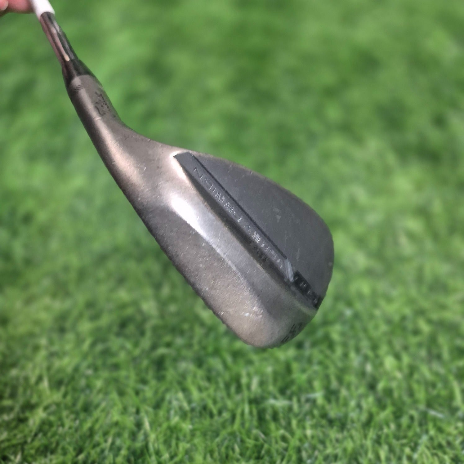 Titleist Wedge / Vokey SM8 Jet Black / 56.0