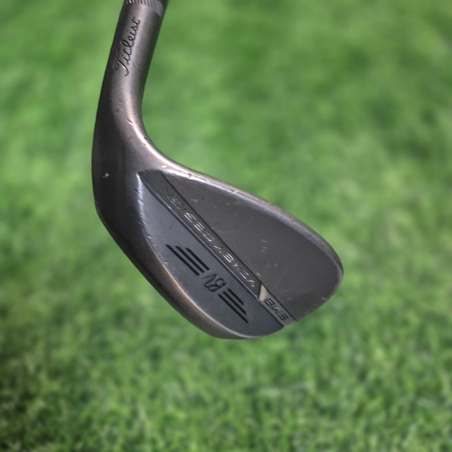 Titleist Wedge / Vokey SM8 Jet Black / 56.0