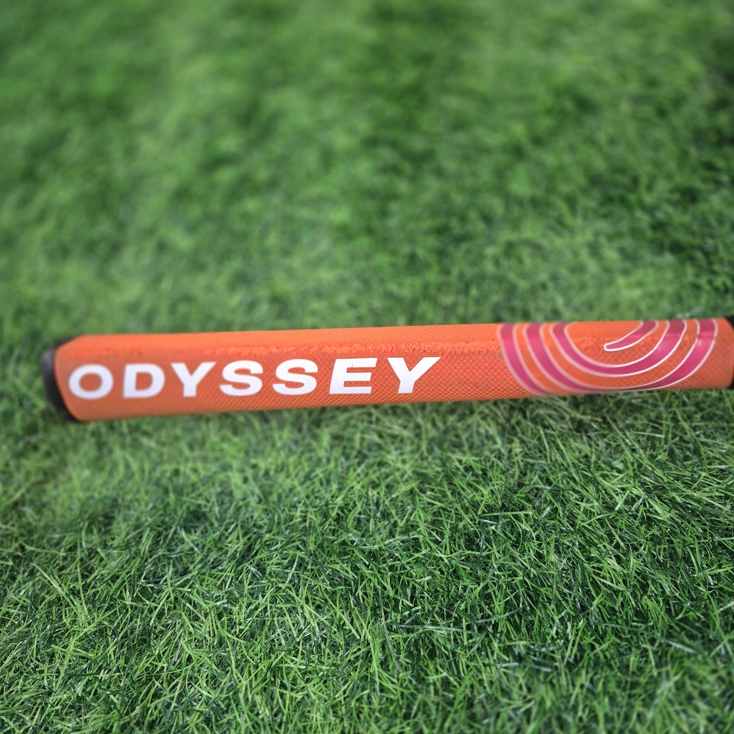 Odyssey Putter / White Hot XG 2-Ball / 32"