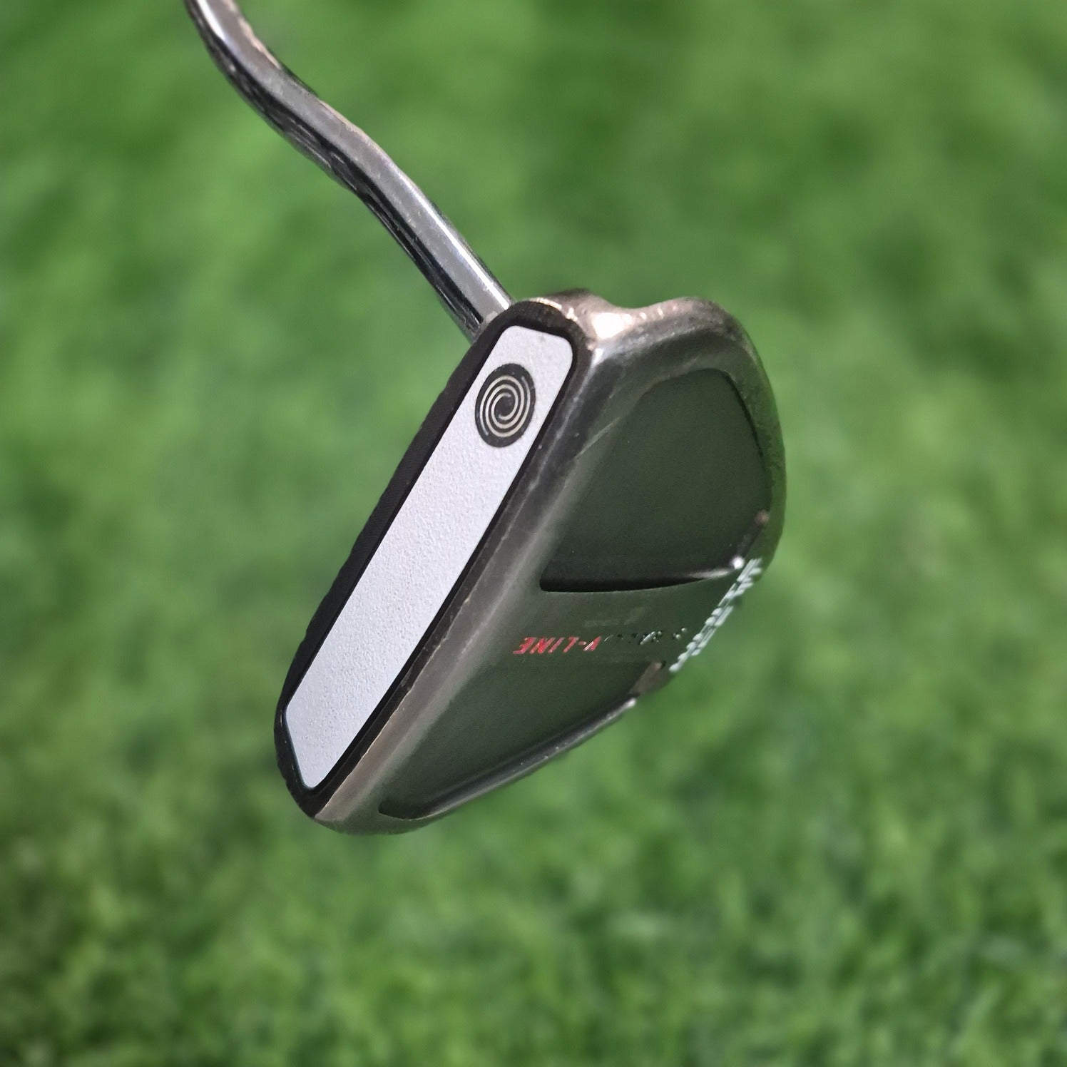 Odyssey Putter / White Ice 2-Ball V-Line / 33"