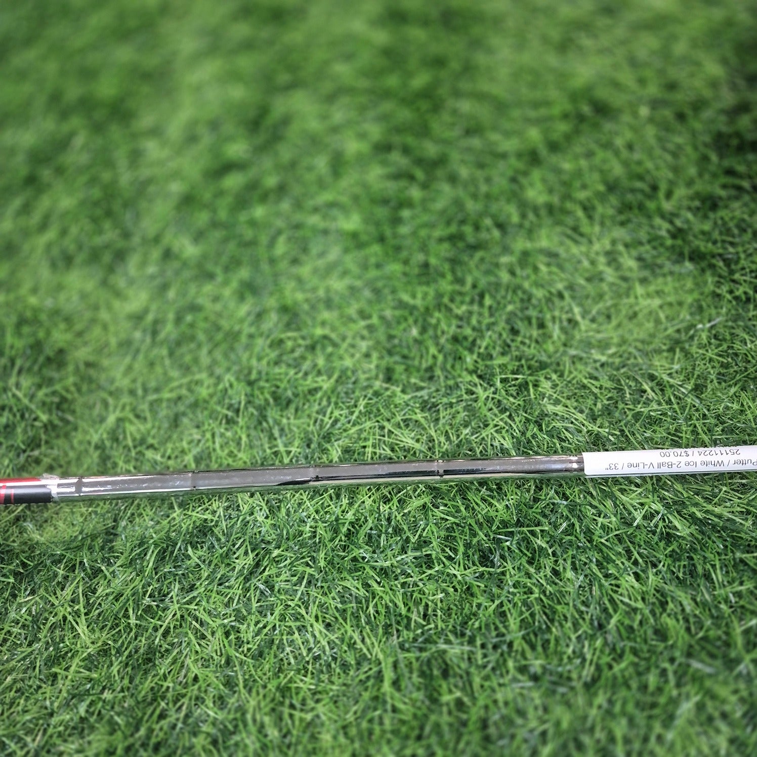 Odyssey Putter / White Ice 2-Ball V-Line / 33"