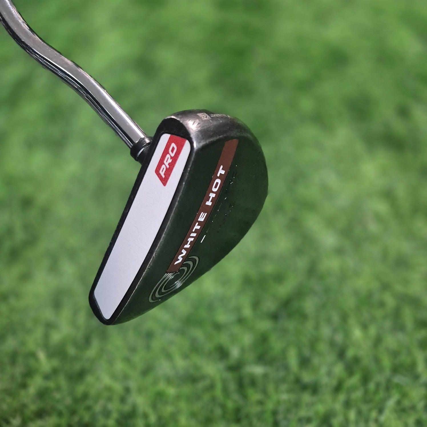 Odyssey Putter / WHITE HOT PRO V-LINE / 33"