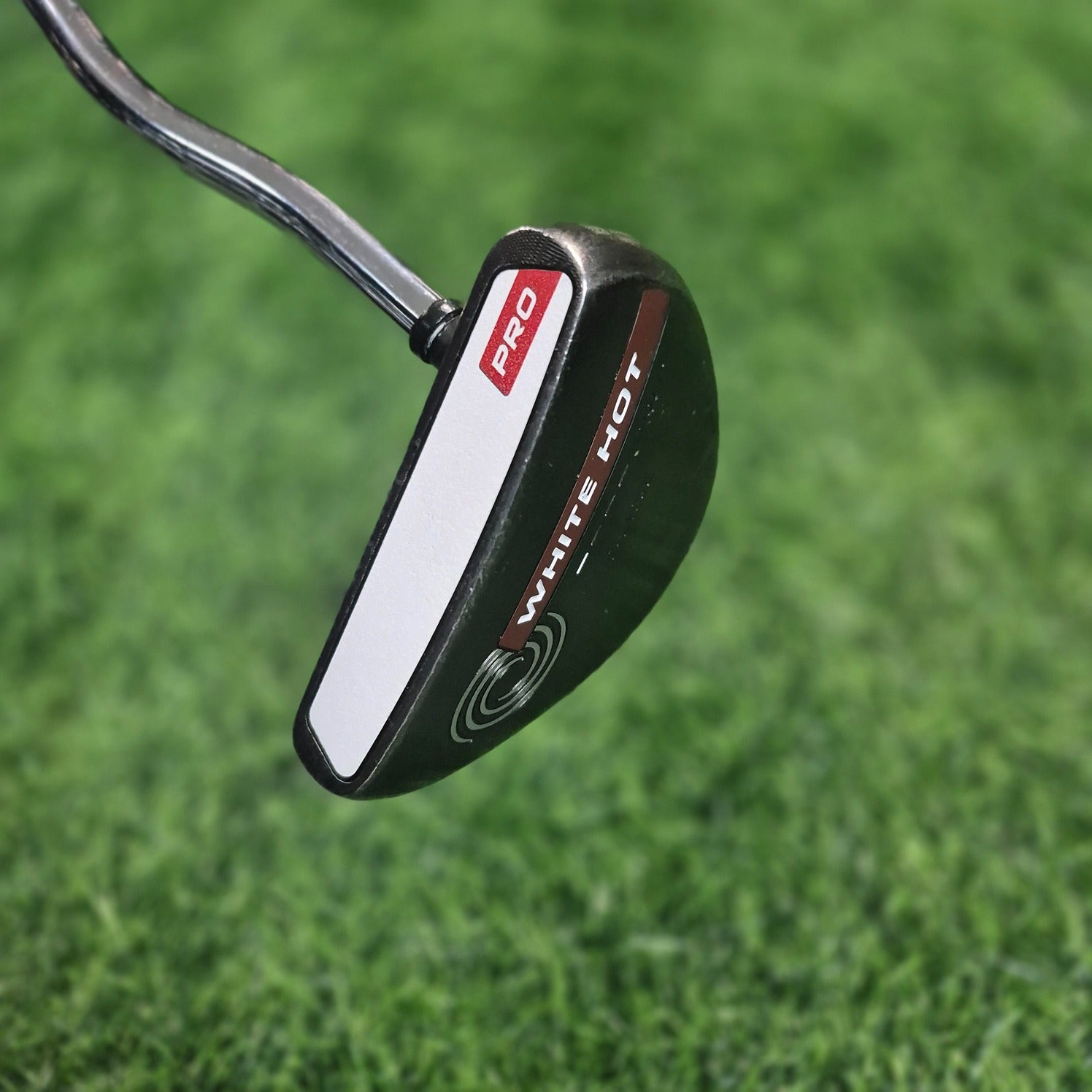 Odyssey Putter / WHITE HOT PRO V-LINE / 33"