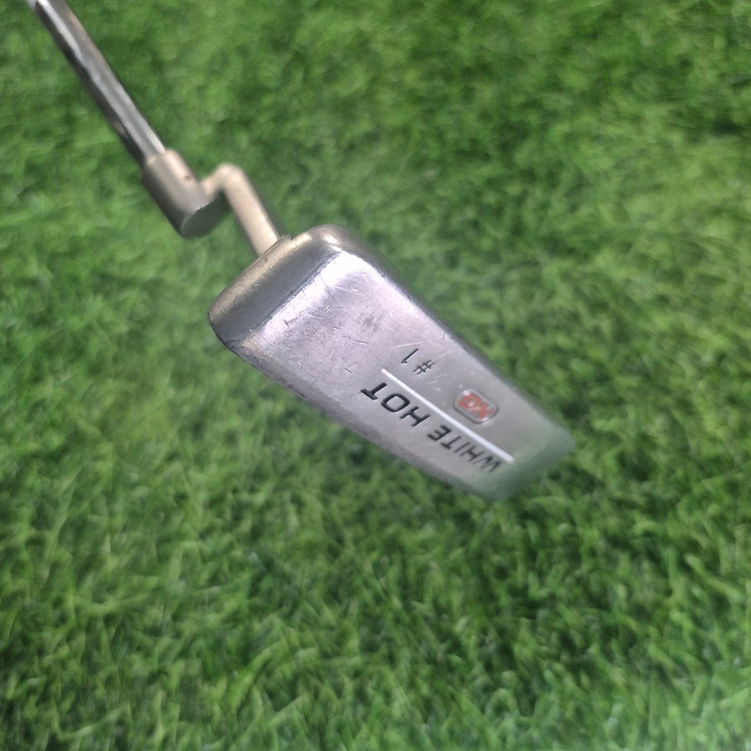 Odyssey Putter / WHITE HOT XG #1 / 33"