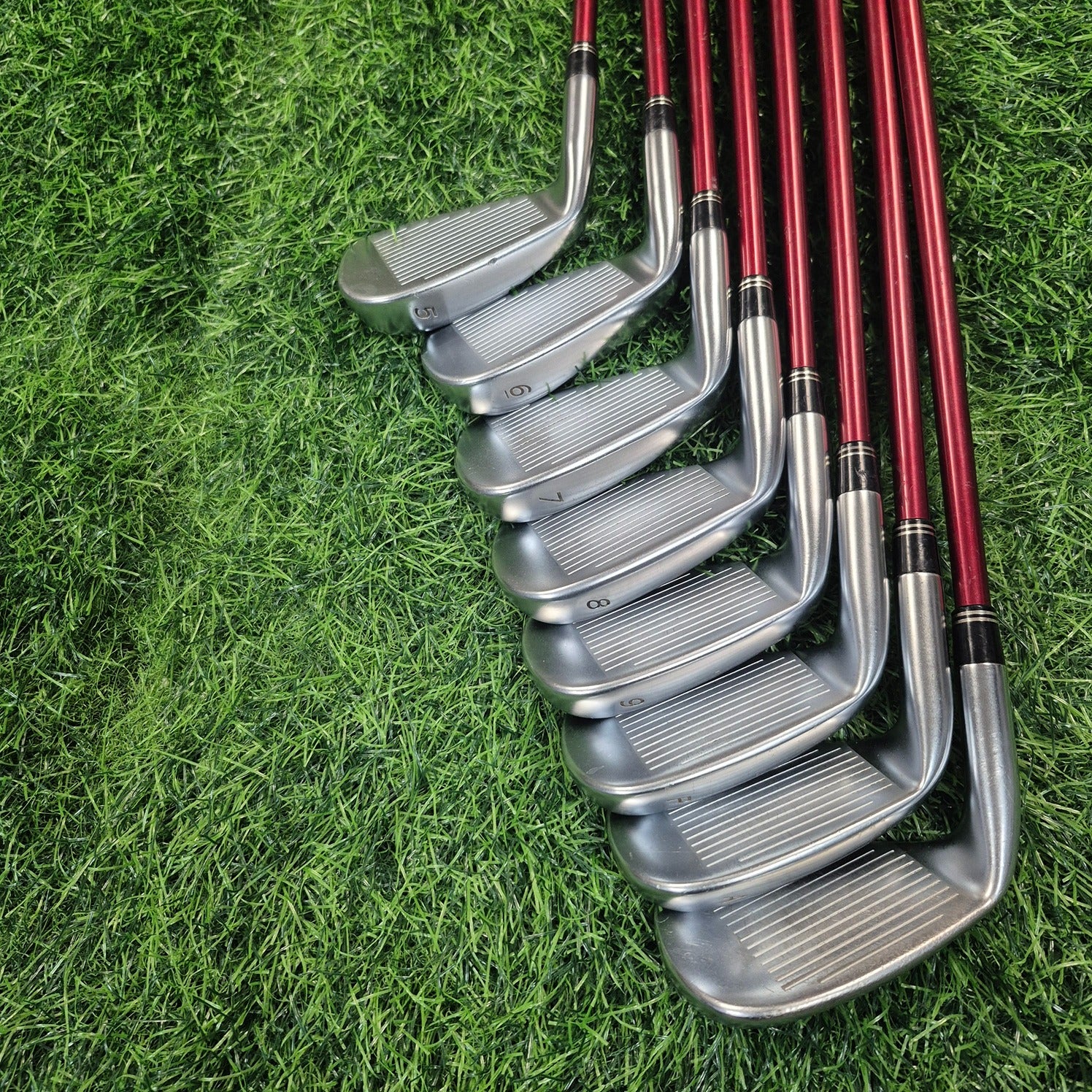 TaylorMade Iron Set / R9 Max / 8pcs / S