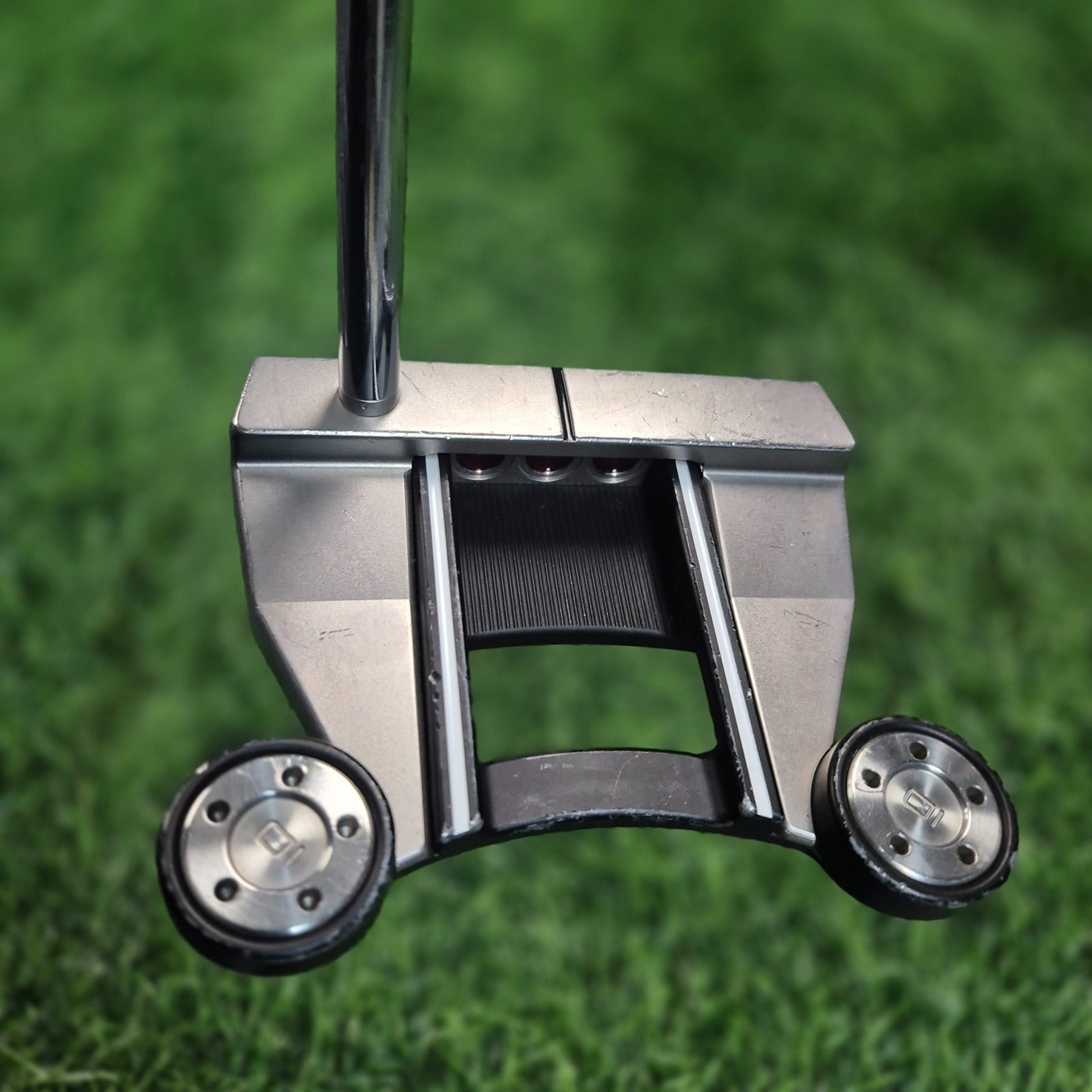 Scotty Cameron Putter / Futura 6M / 33"