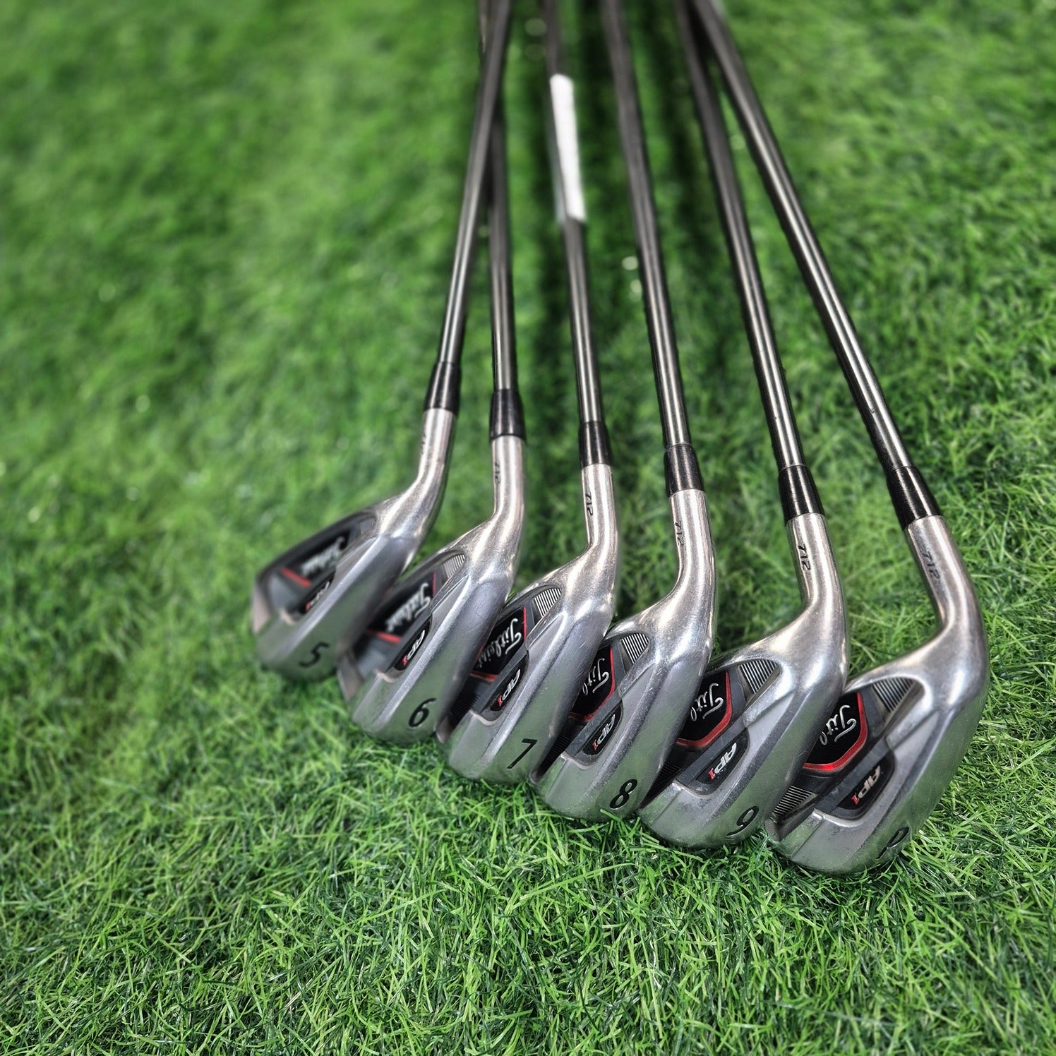 Titleist Iron Set / AP1 712 / Lefty / R