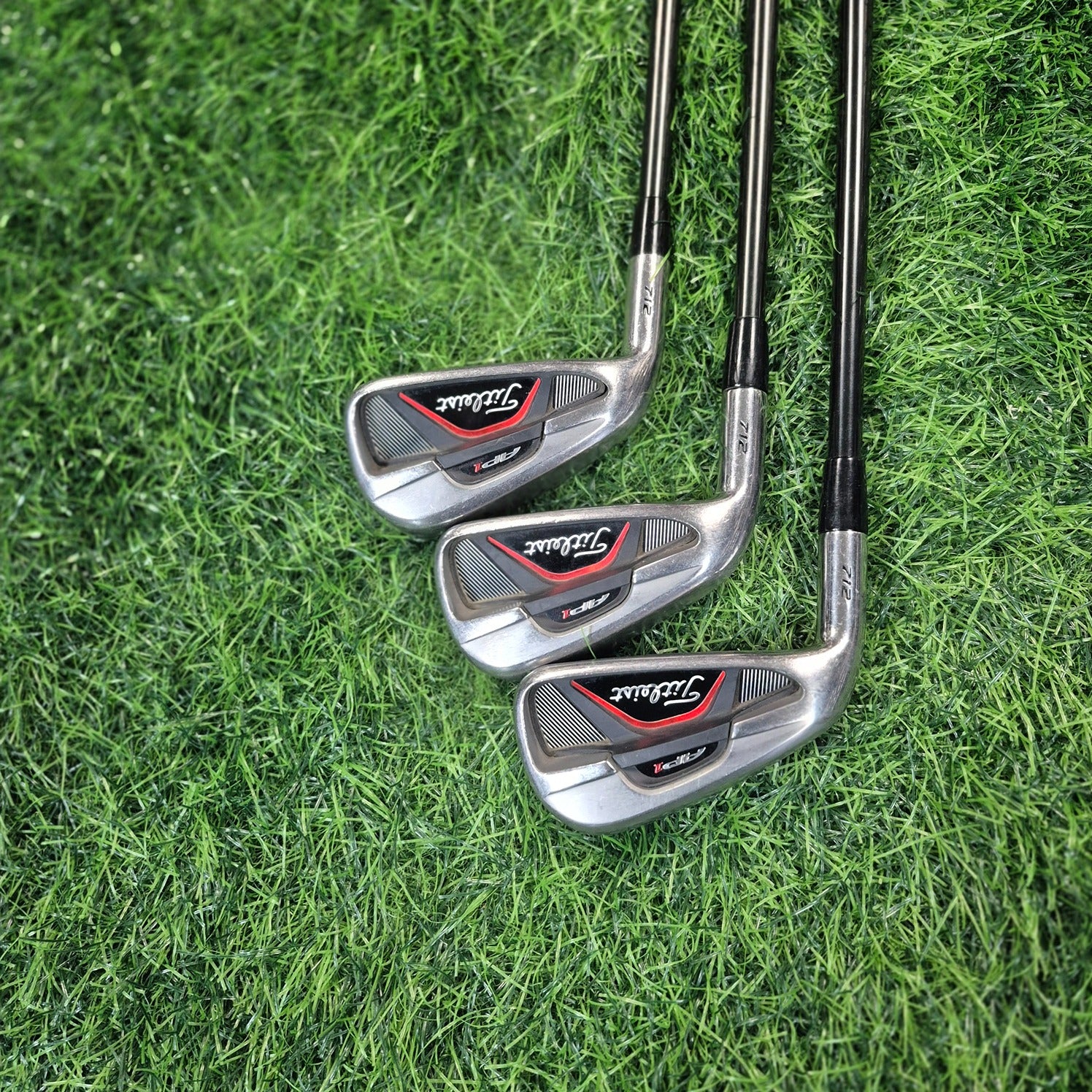 Titleist Iron Set / AP1 712 / Lefty / R