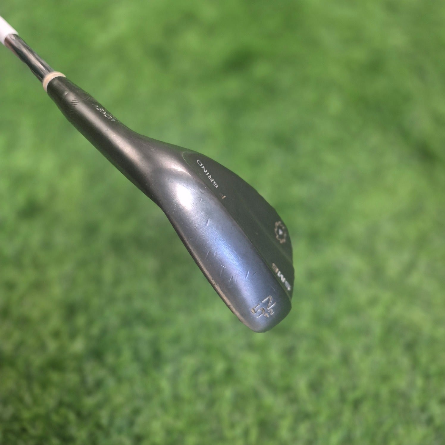 Titleist Wedge / Vokey SM6 F Grind / 52.0