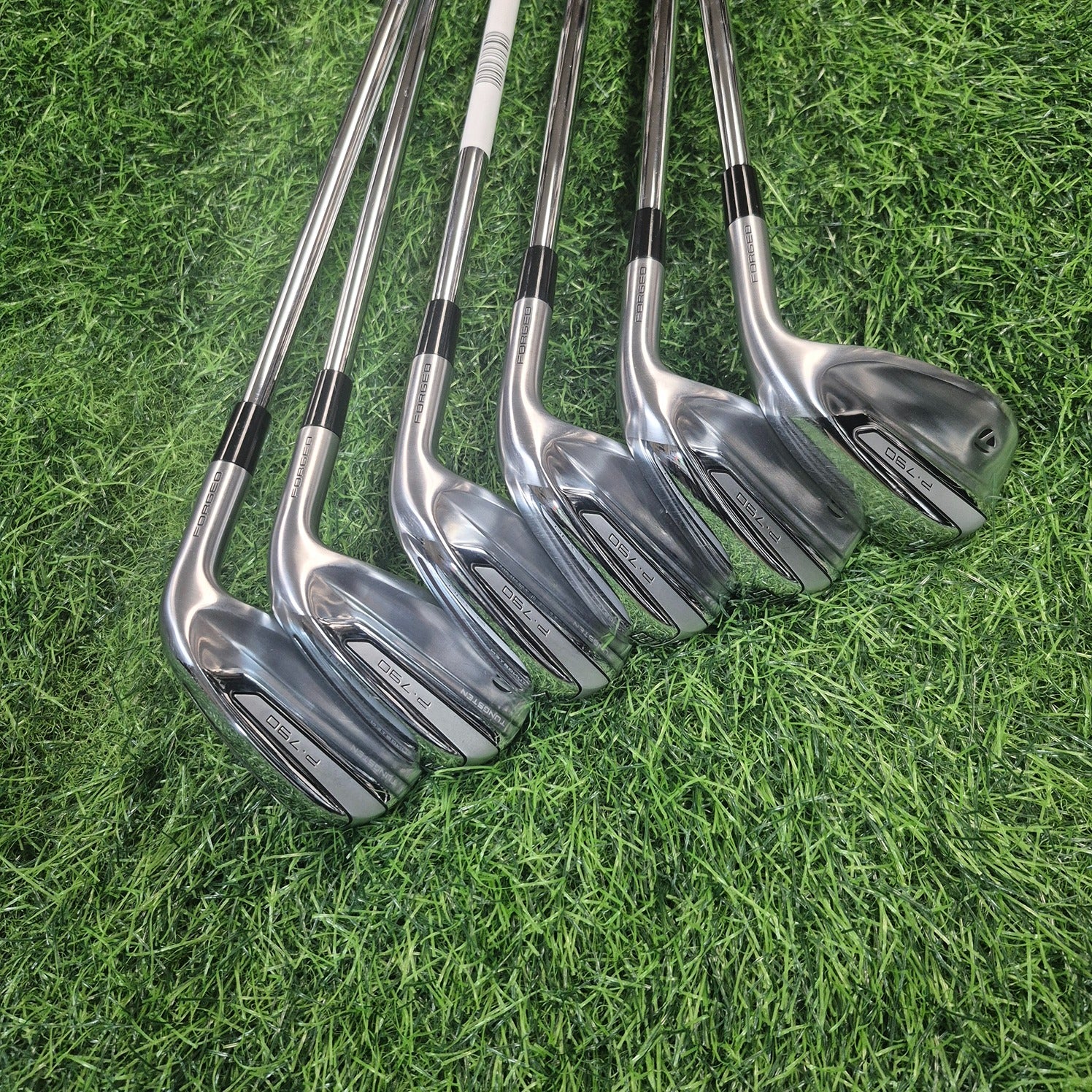TaylorMade Iron Set / P790 (2019) US / 6pcs / S
