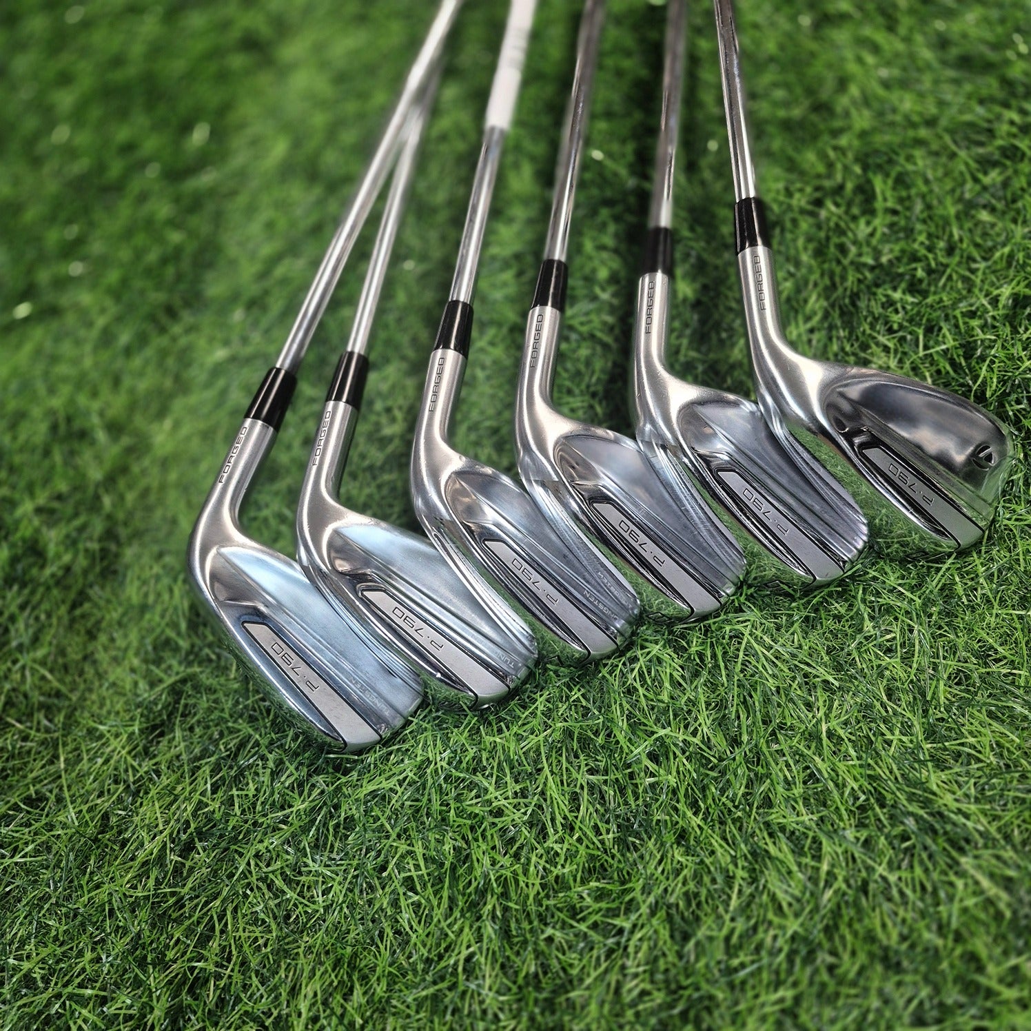 TaylorMade Iron Set / P790 (2019) / 6pcs / S