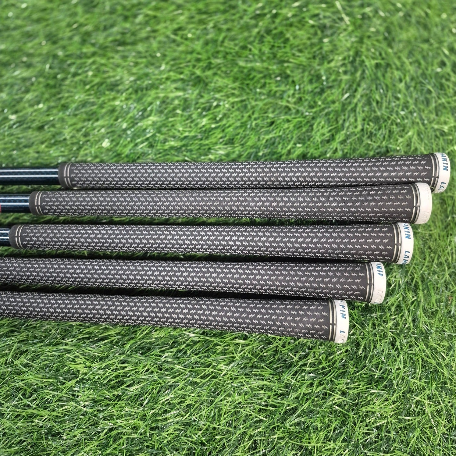 TaylorMade Iron Set / SIM2 Max / 5pcs / R