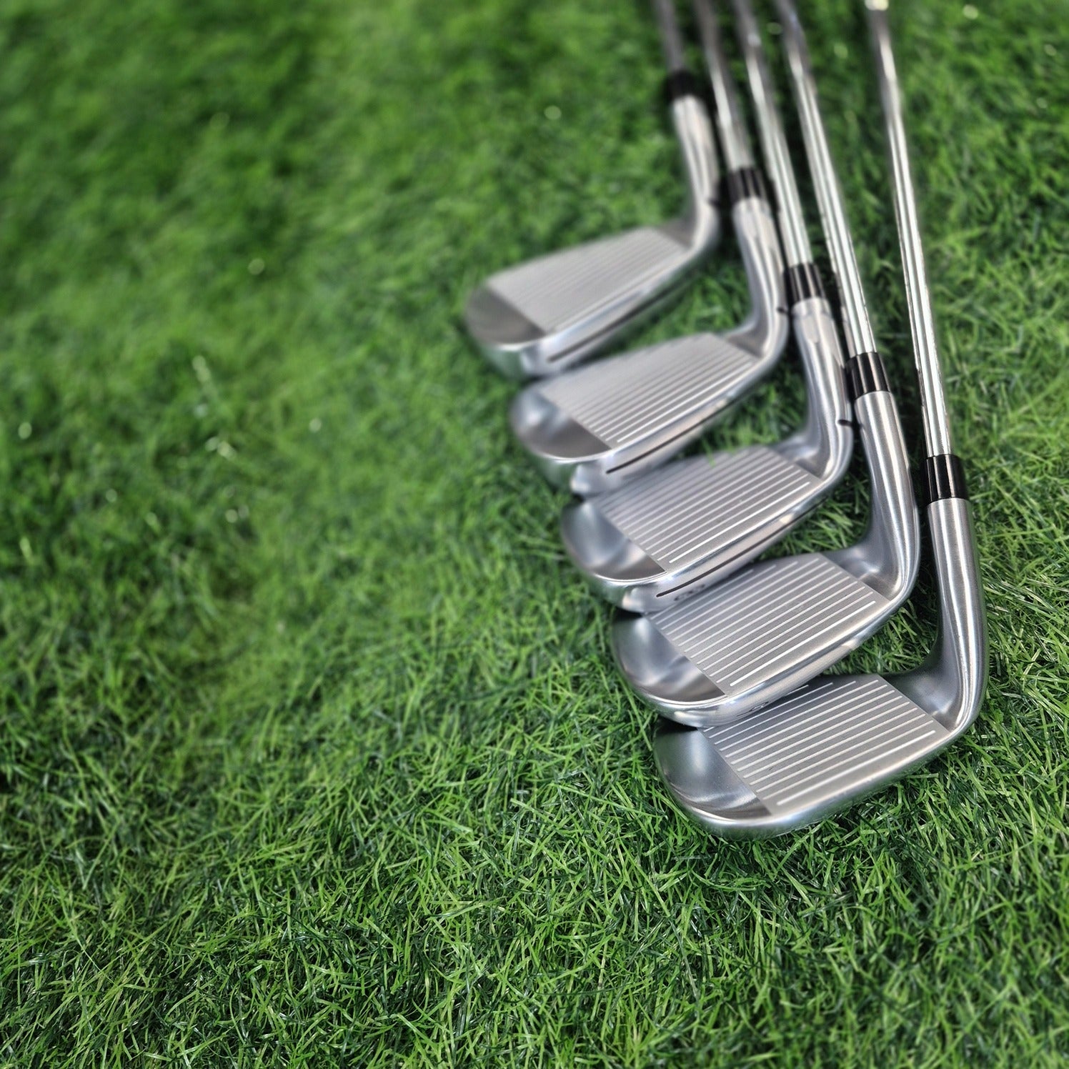 TaylorMade Iron Set / Qi MAX LITE / 5pcs / S