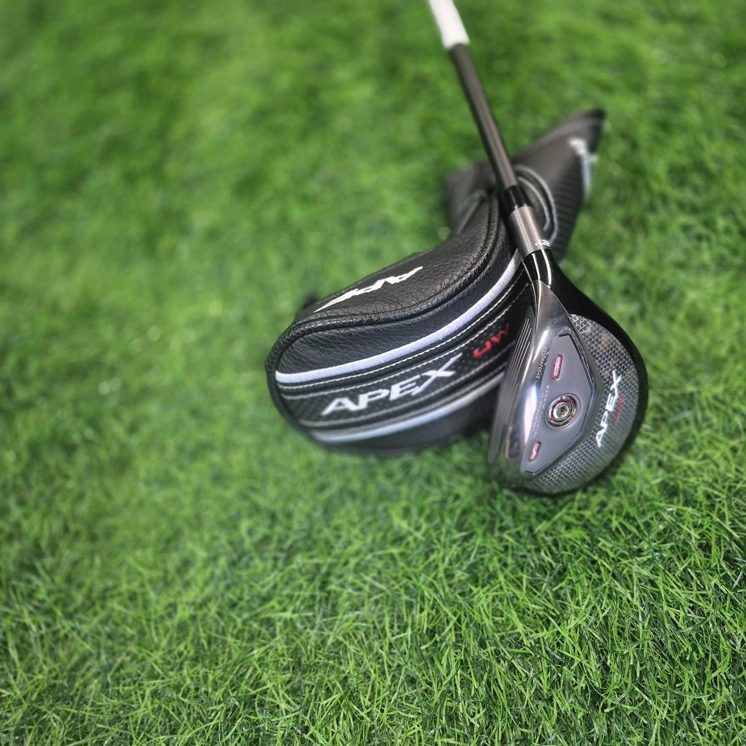 Callaway Hybrid / APEX UW / 4H(21.0) / R (Like new)