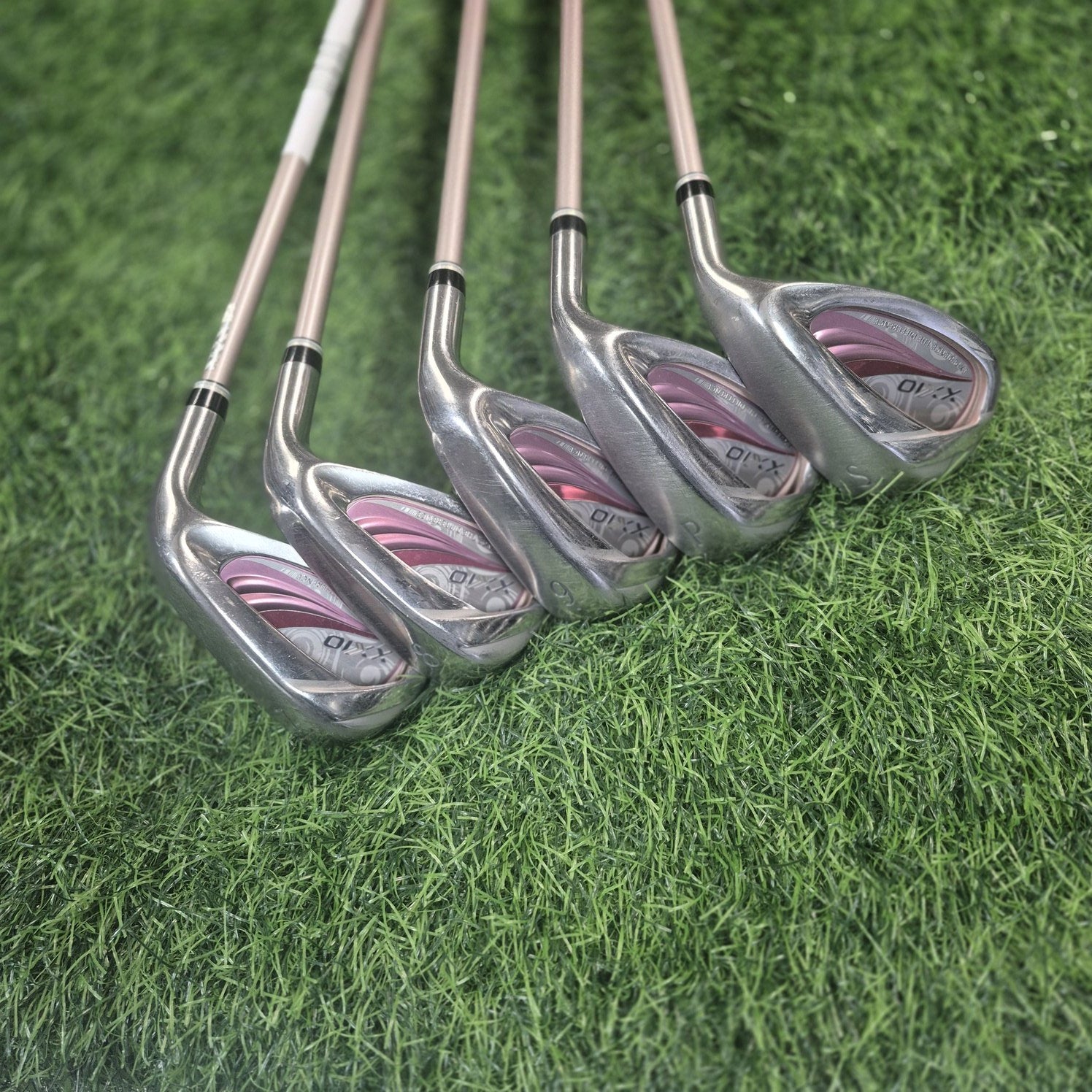 XXIO Iron Set / XXIO 11 Bordeaux / 5pcs / A / Women