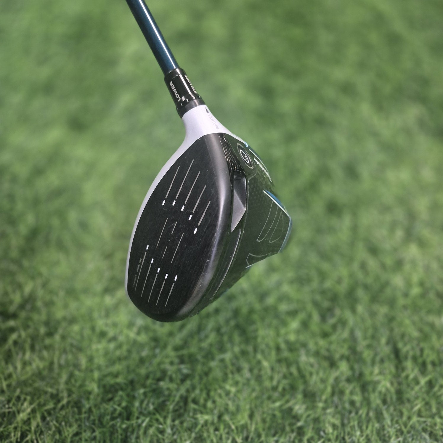 TaylorMade Driver / SIM2 Max-D / 10.5° / R