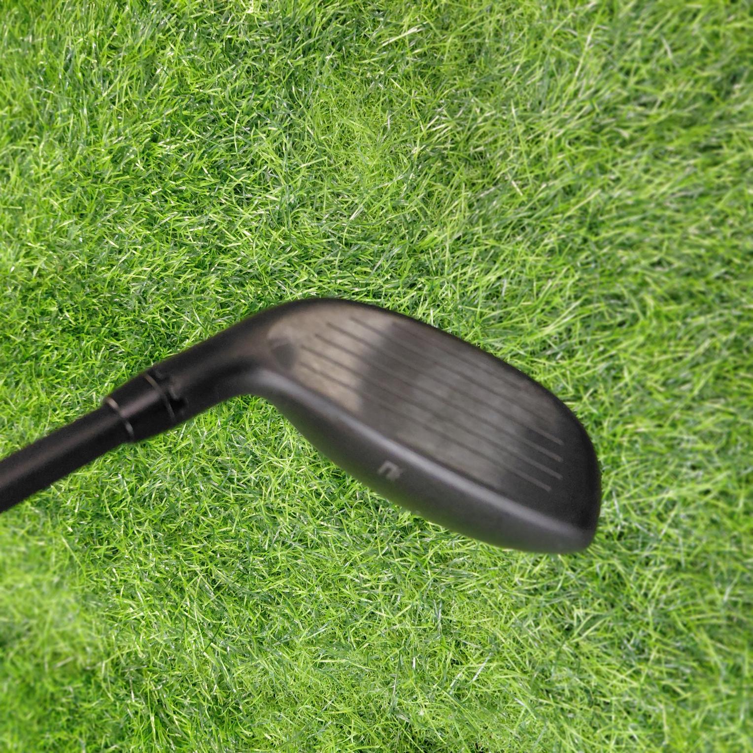 Cobra Hybrid / King TEC / 3H(19.0) / R * (Like new)