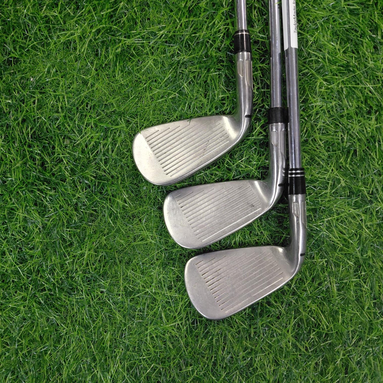 TaylorMade Iron Set / SIM2 MAX / R / 7pcs