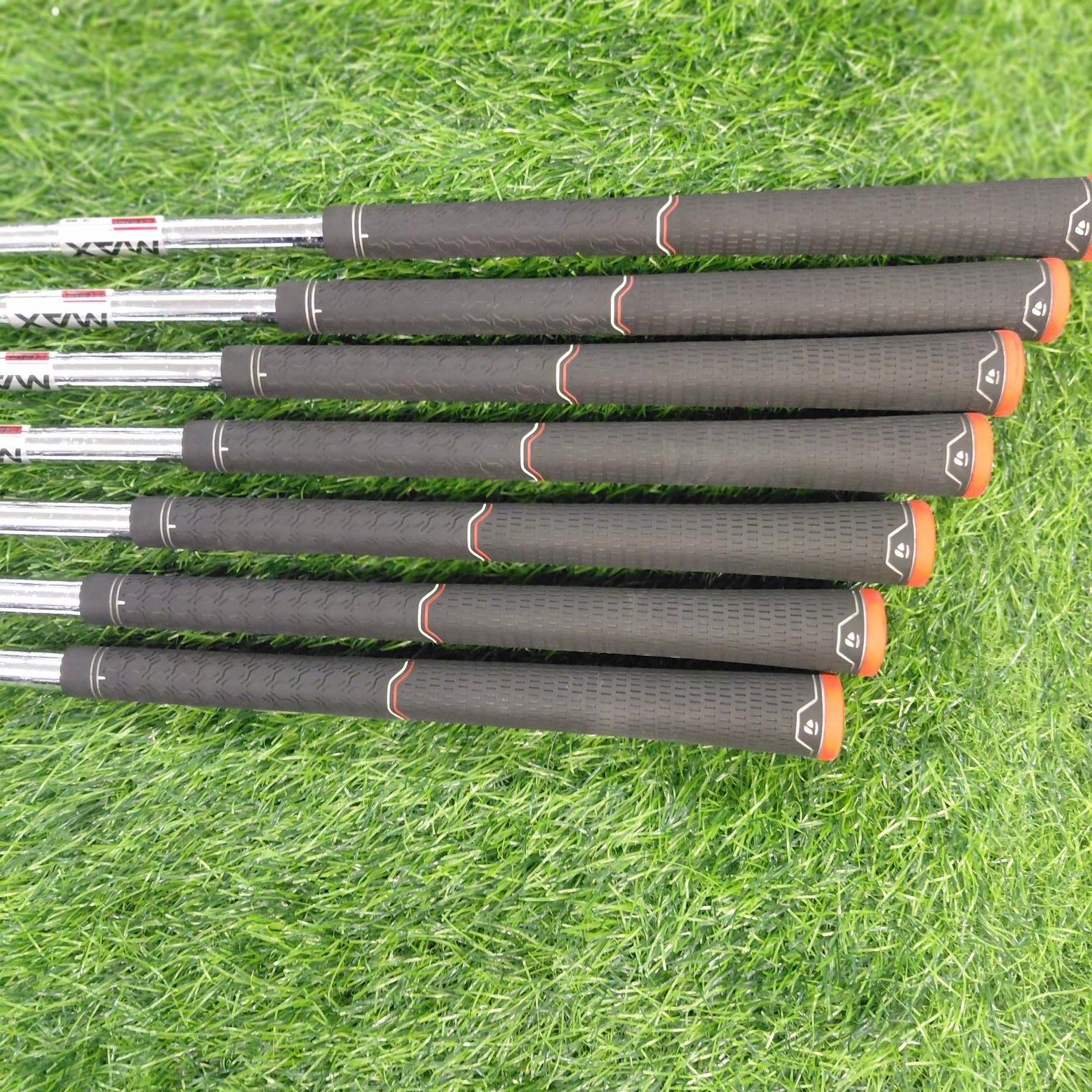 TaylorMade Iron Set / M6 / R / 7pcs