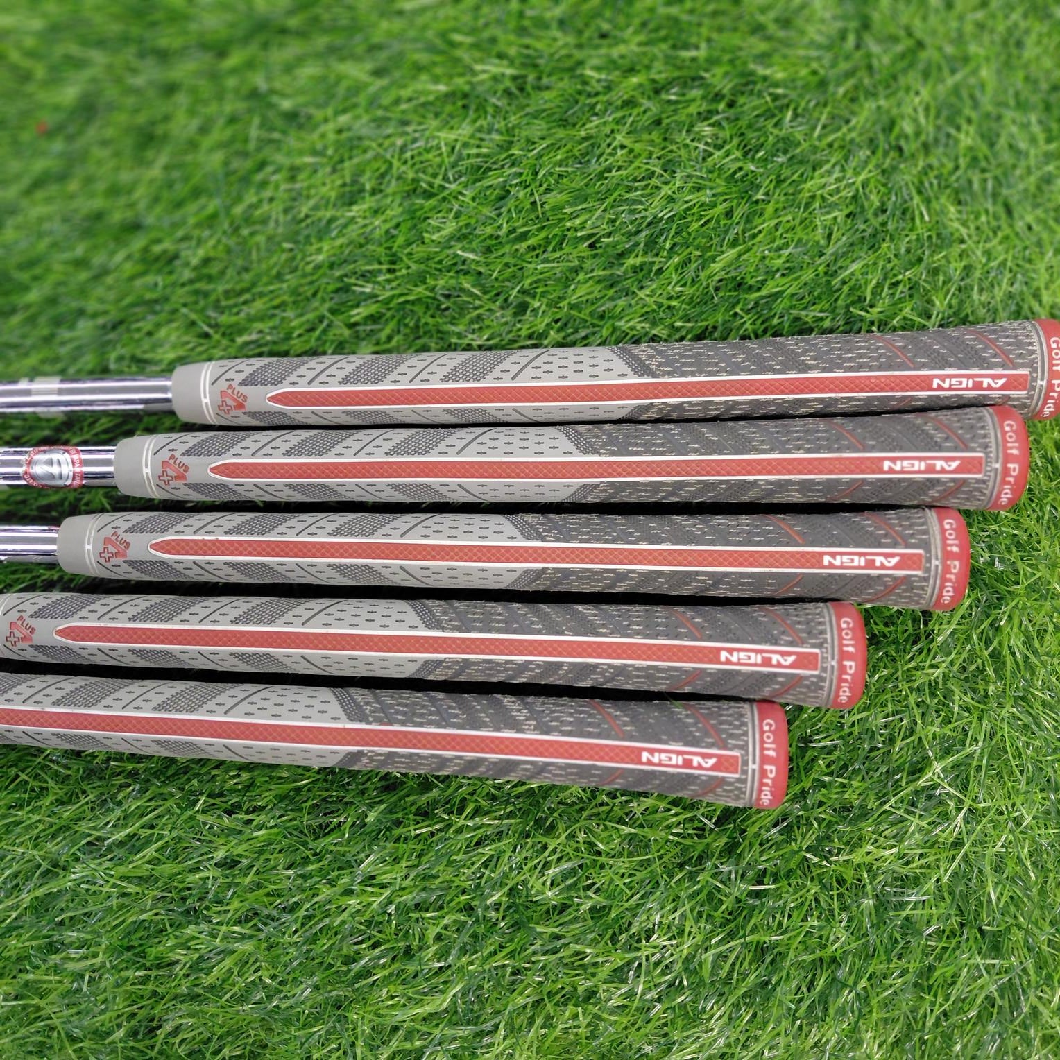 TaylorMade Iron Set / M5 / S / 5pcs