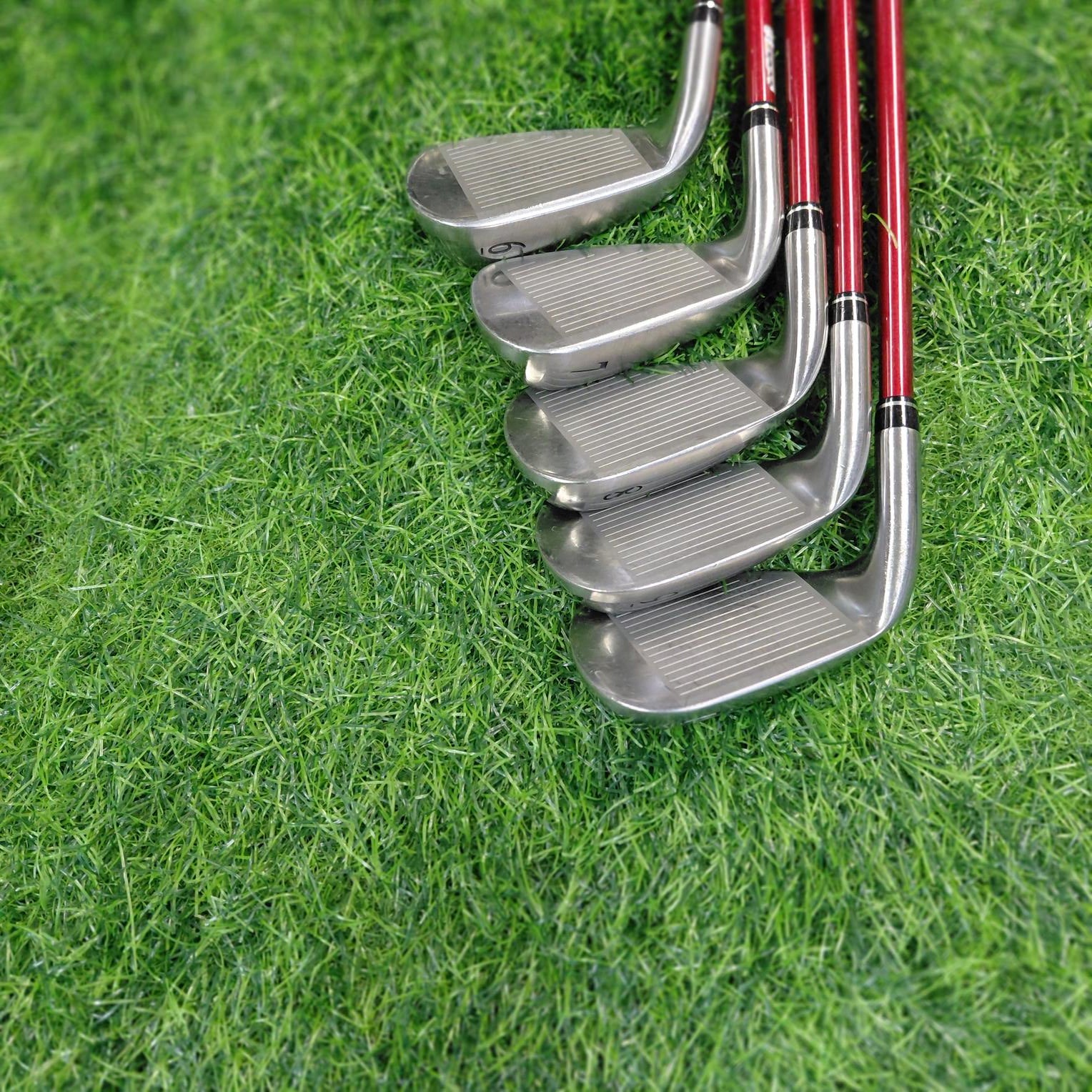 XXIO Iron Set / XXIO 12 Red / 5pcs / R